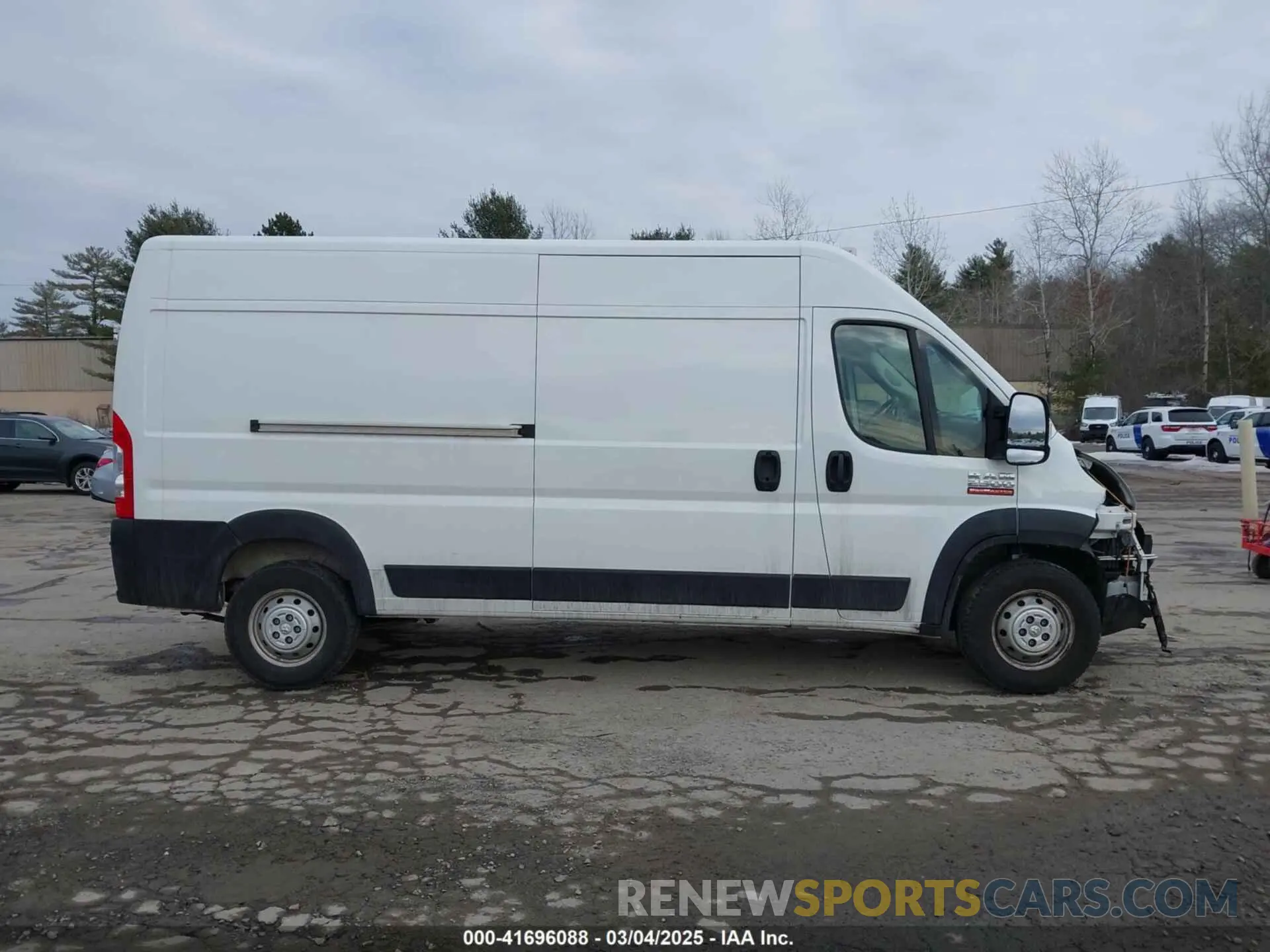 13 Photograph of a damaged car 3C6TRVDG6LE119973 RAM PROMASTER 2500 2020