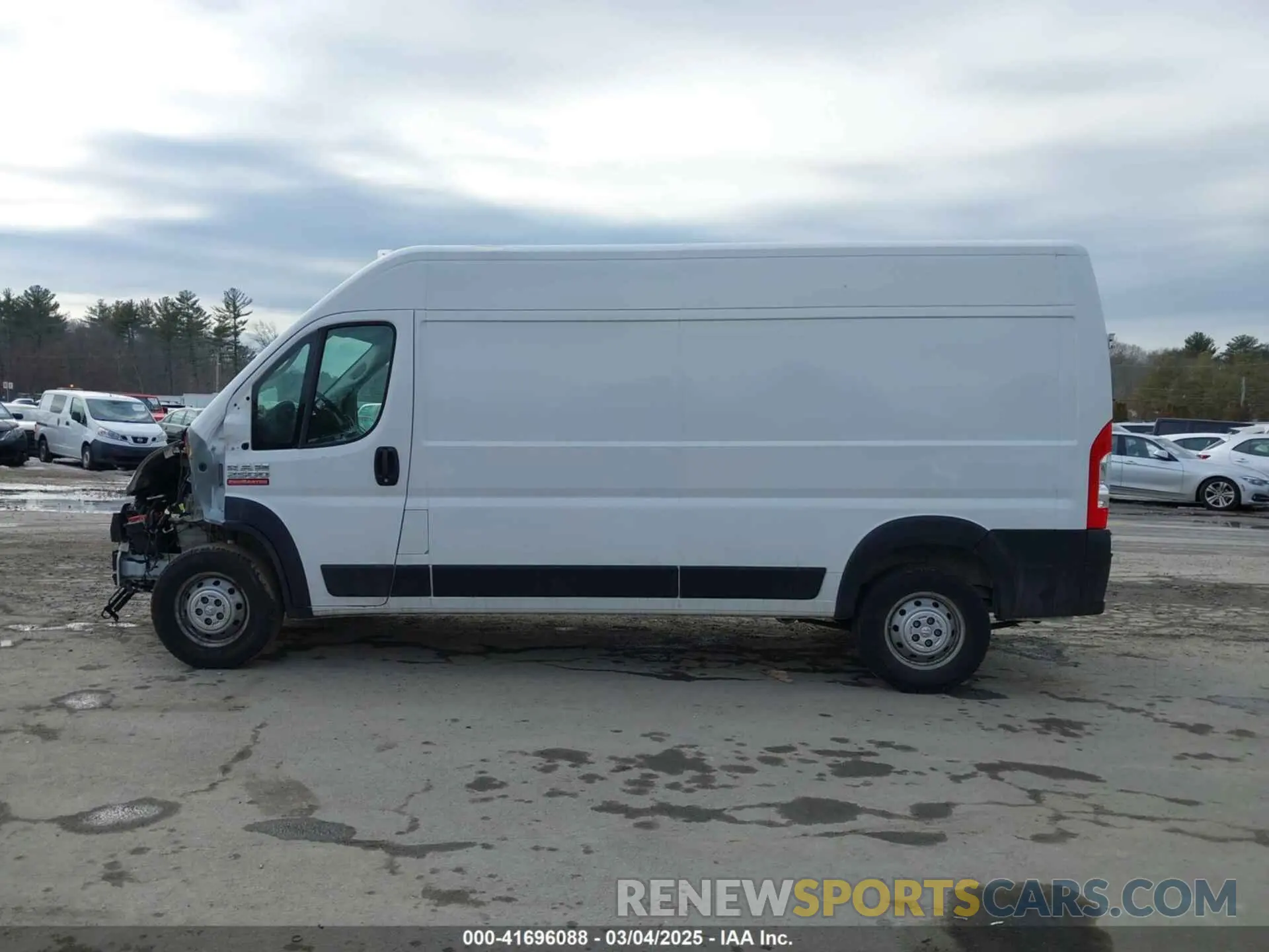 14 Photograph of a damaged car 3C6TRVDG6LE119973 RAM PROMASTER 2500 2020