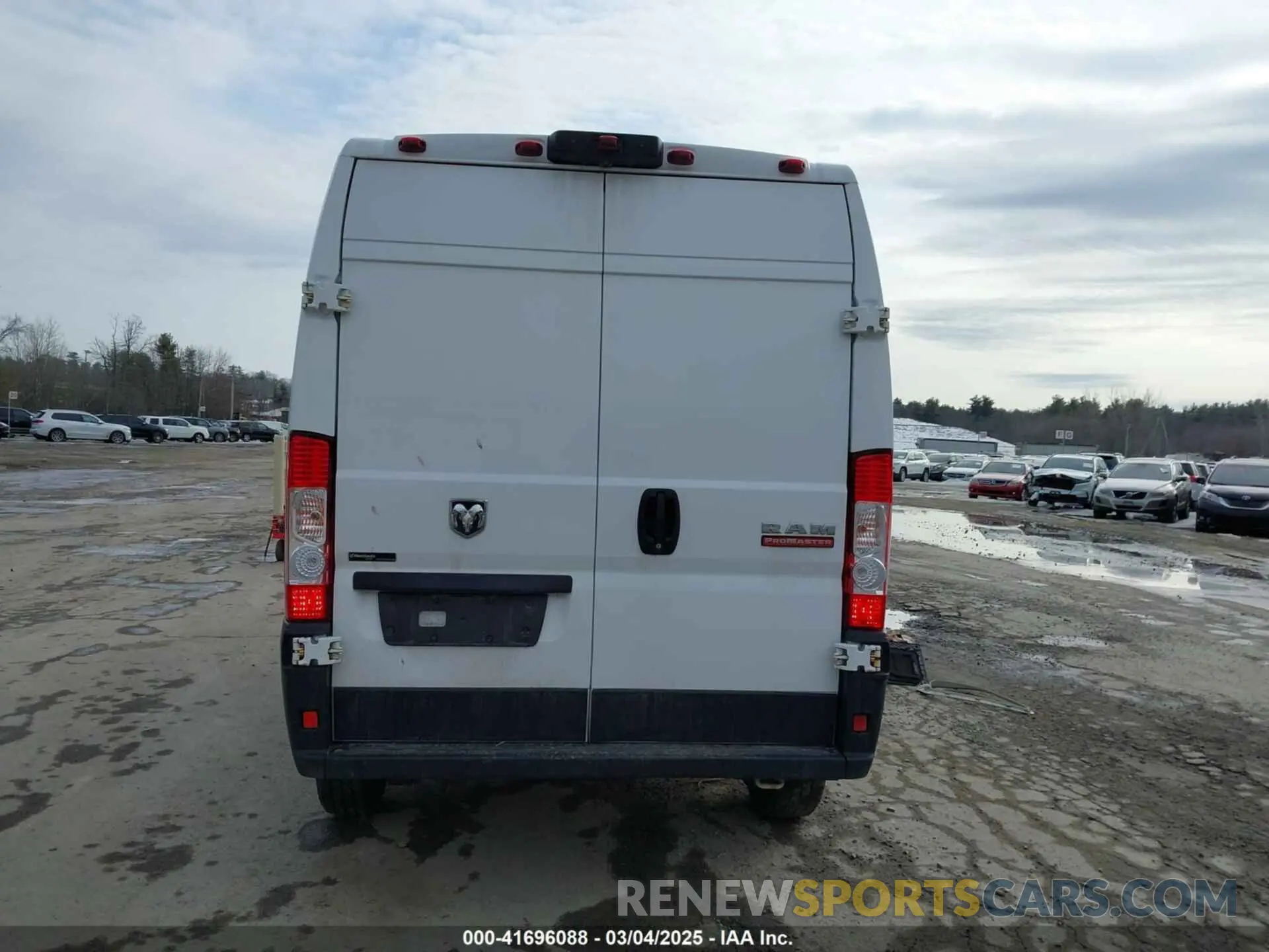 16 Photograph of a damaged car 3C6TRVDG6LE119973 RAM PROMASTER 2500 2020