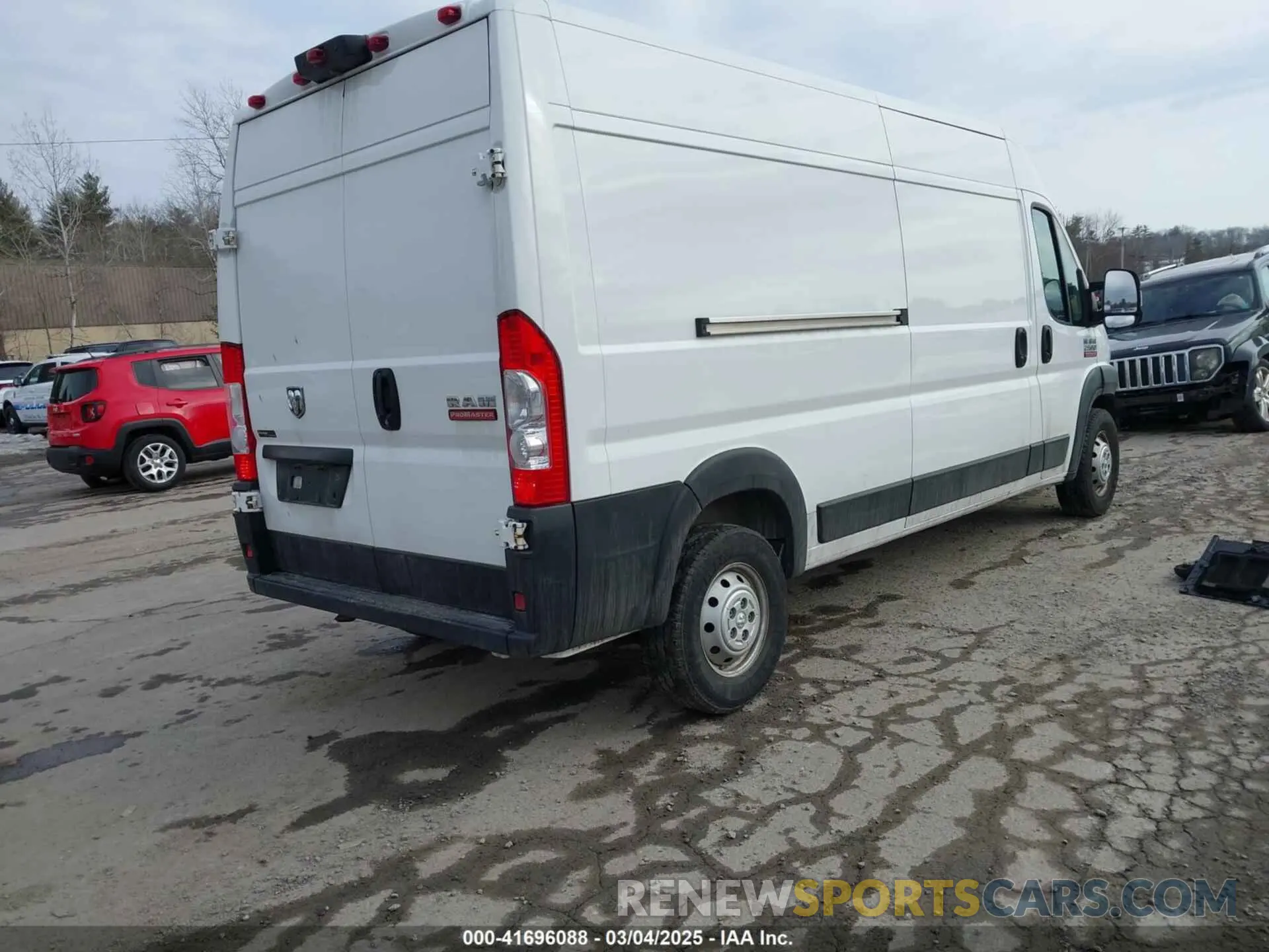 4 Photograph of a damaged car 3C6TRVDG6LE119973 RAM PROMASTER 2500 2020