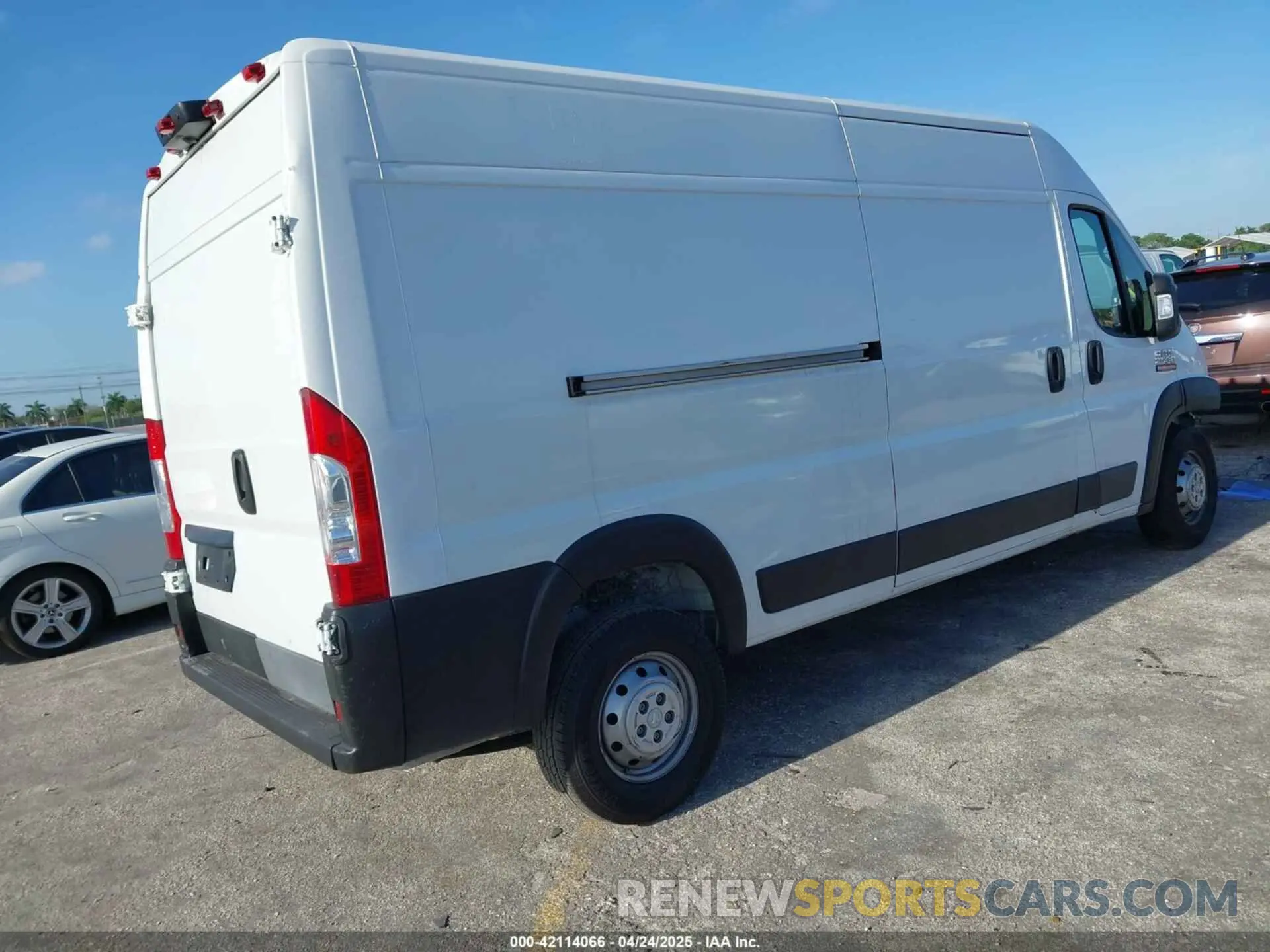 4 Фотография поврежденного автомобиля 3C6TRVDGXLE128269 RAM PROMASTER 2500 2020