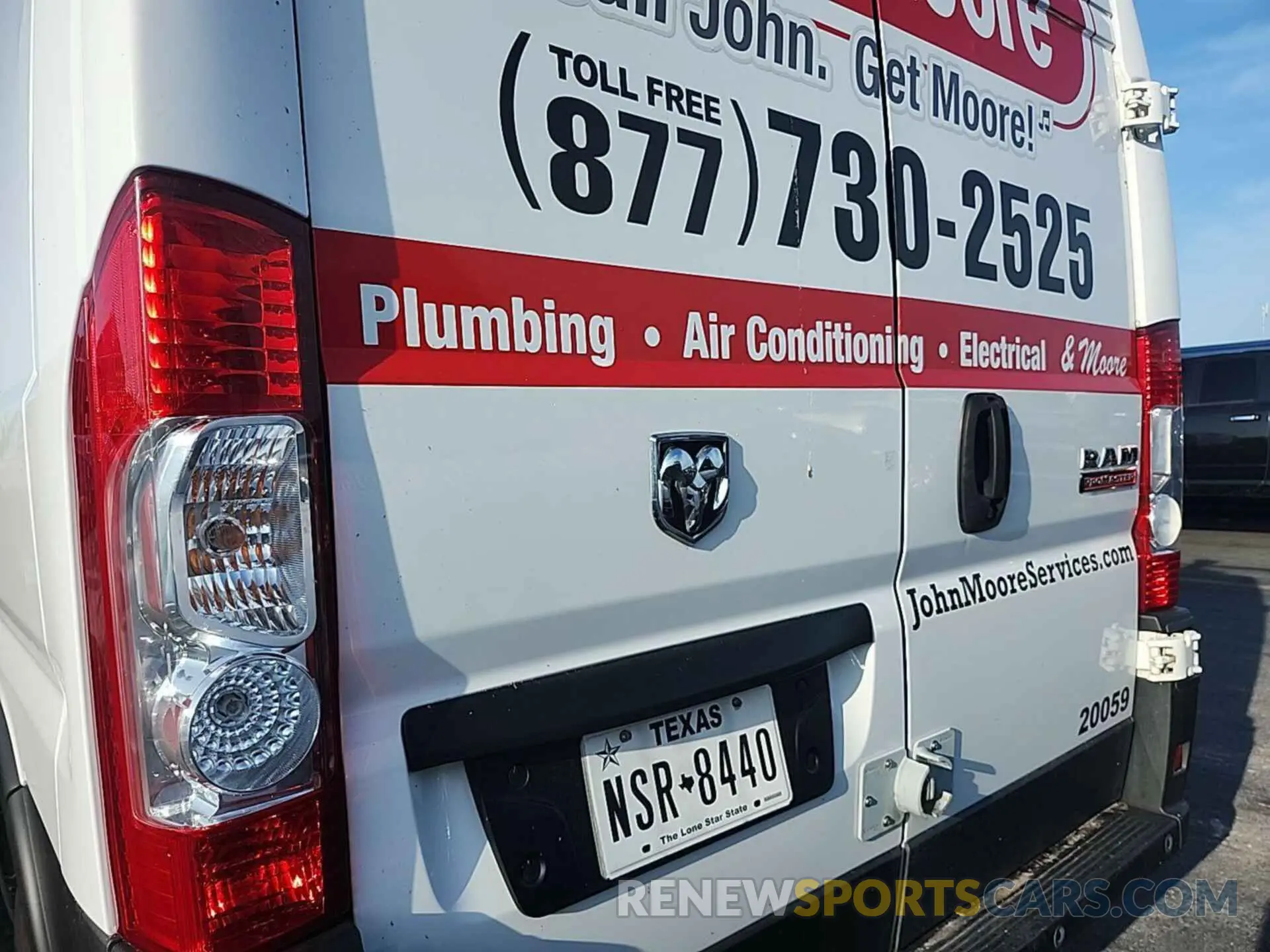 1 Photograph of a damaged car 3C6ERVDG5ME501938 RAM PROMASTER 2500 2021