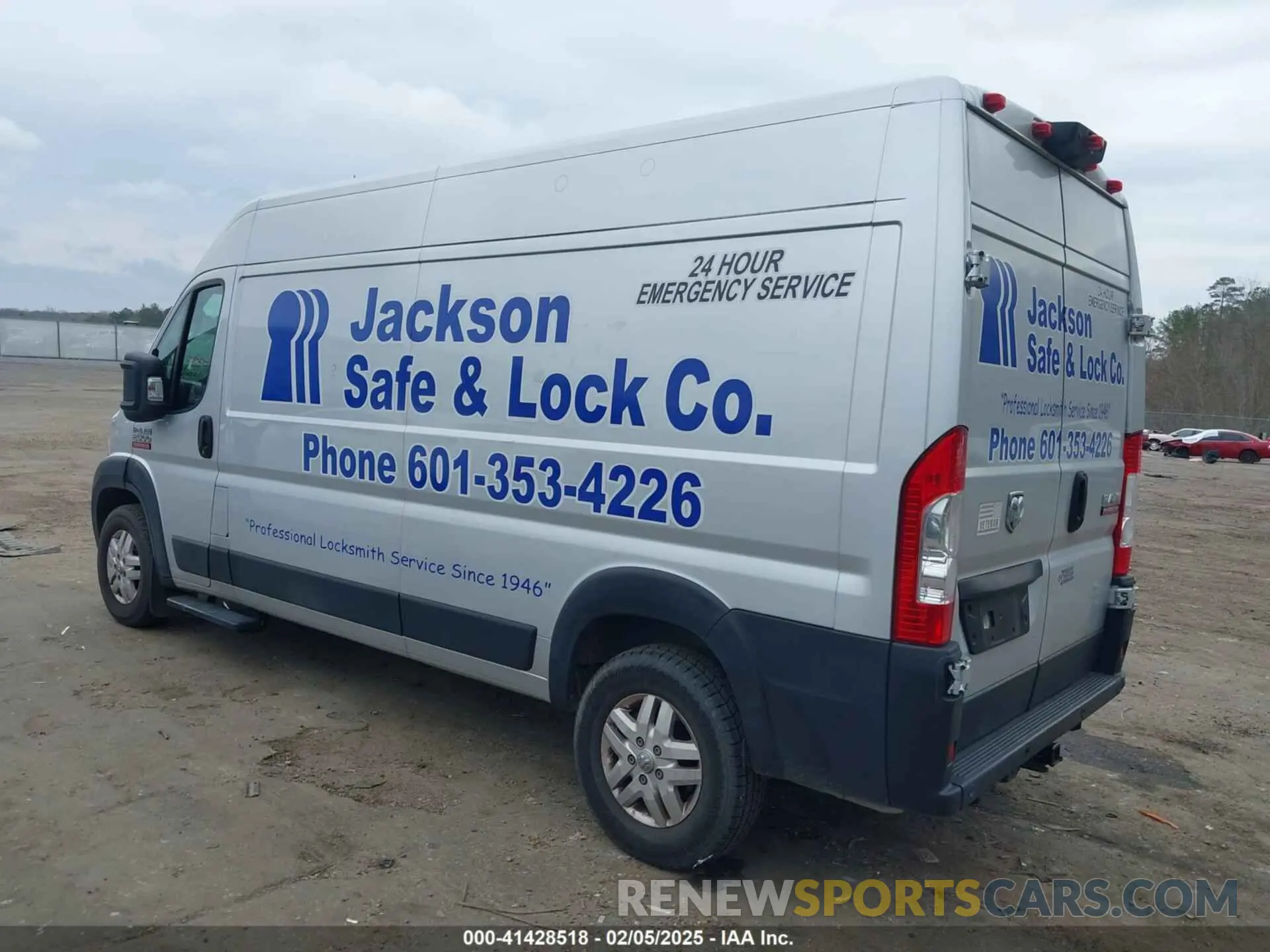 3 Photograph of a damaged car 3C6ERVDG6ME500703 RAM PROMASTER 2500 2021