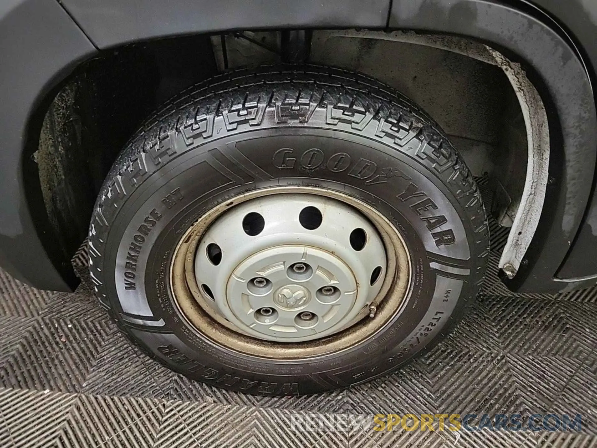 21 Photograph of a damaged car 3C6ERVDG8ME504574 RAM PROMASTER 2500 2021