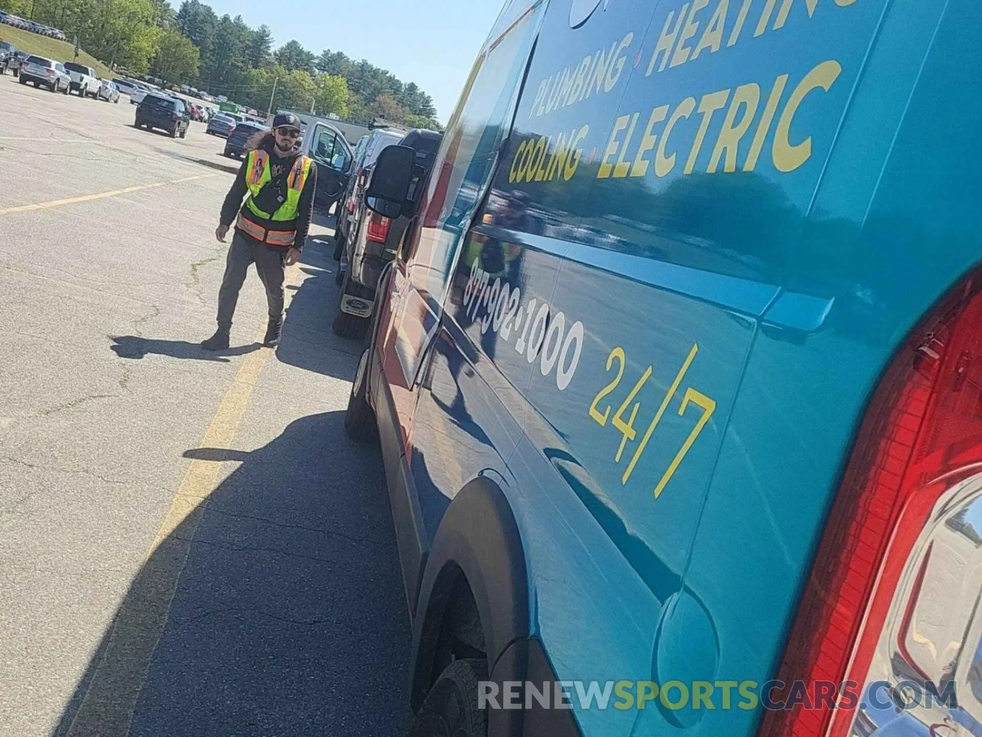 8 Photograph of a damaged car 3C6ERVDG8ME504574 RAM PROMASTER 2500 2021