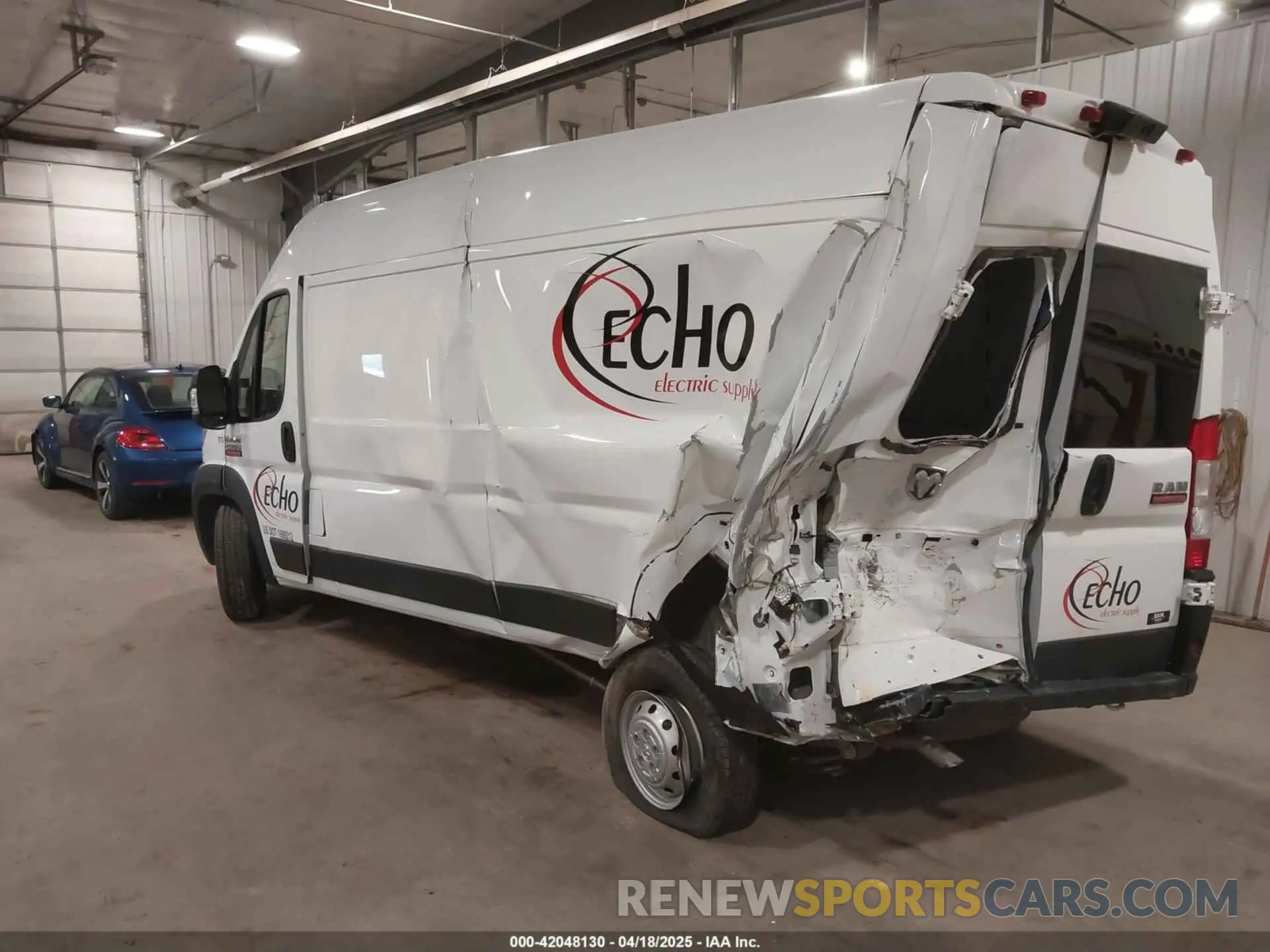 3 Photograph of a damaged car 3C6LRVDG0ME527676 RAM PROMASTER 2500 2021