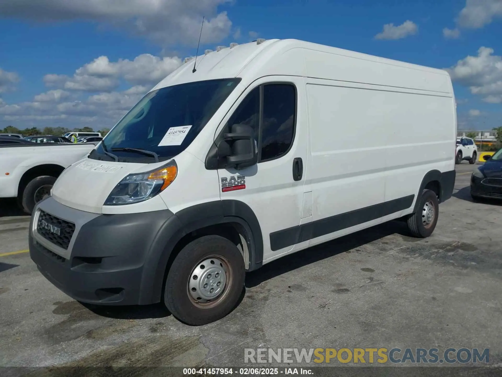 2 Photograph of a damaged car 3C6LRVDG0ME555574 RAM PROMASTER 2500 2021