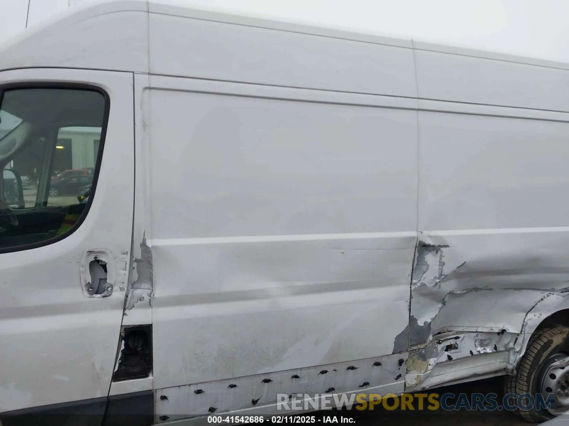 13 Photograph of a damaged car 3C6LRVDG8ME522726 RAM PROMASTER 2500 2021