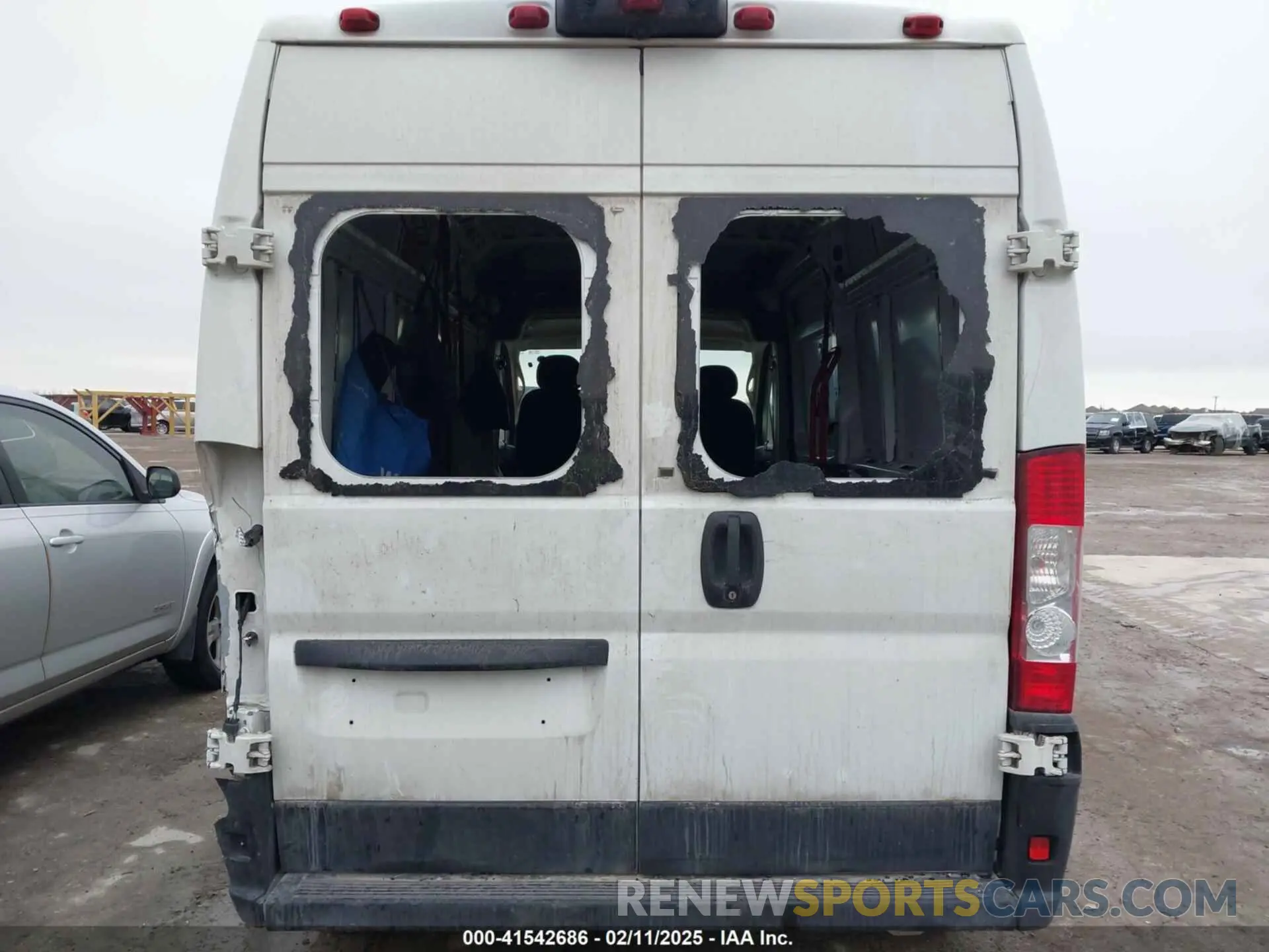 15 Photograph of a damaged car 3C6LRVDG8ME522726 RAM PROMASTER 2500 2021