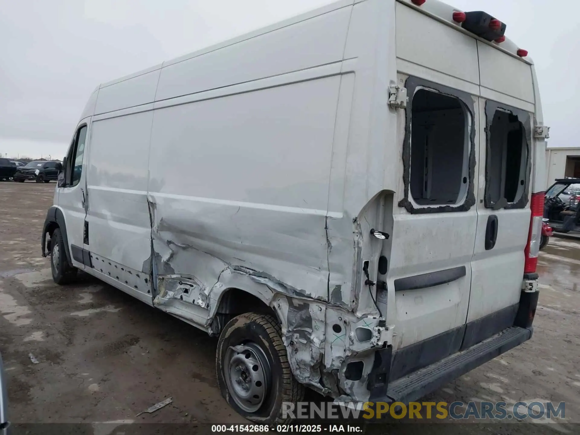 3 Photograph of a damaged car 3C6LRVDG8ME522726 RAM PROMASTER 2500 2021