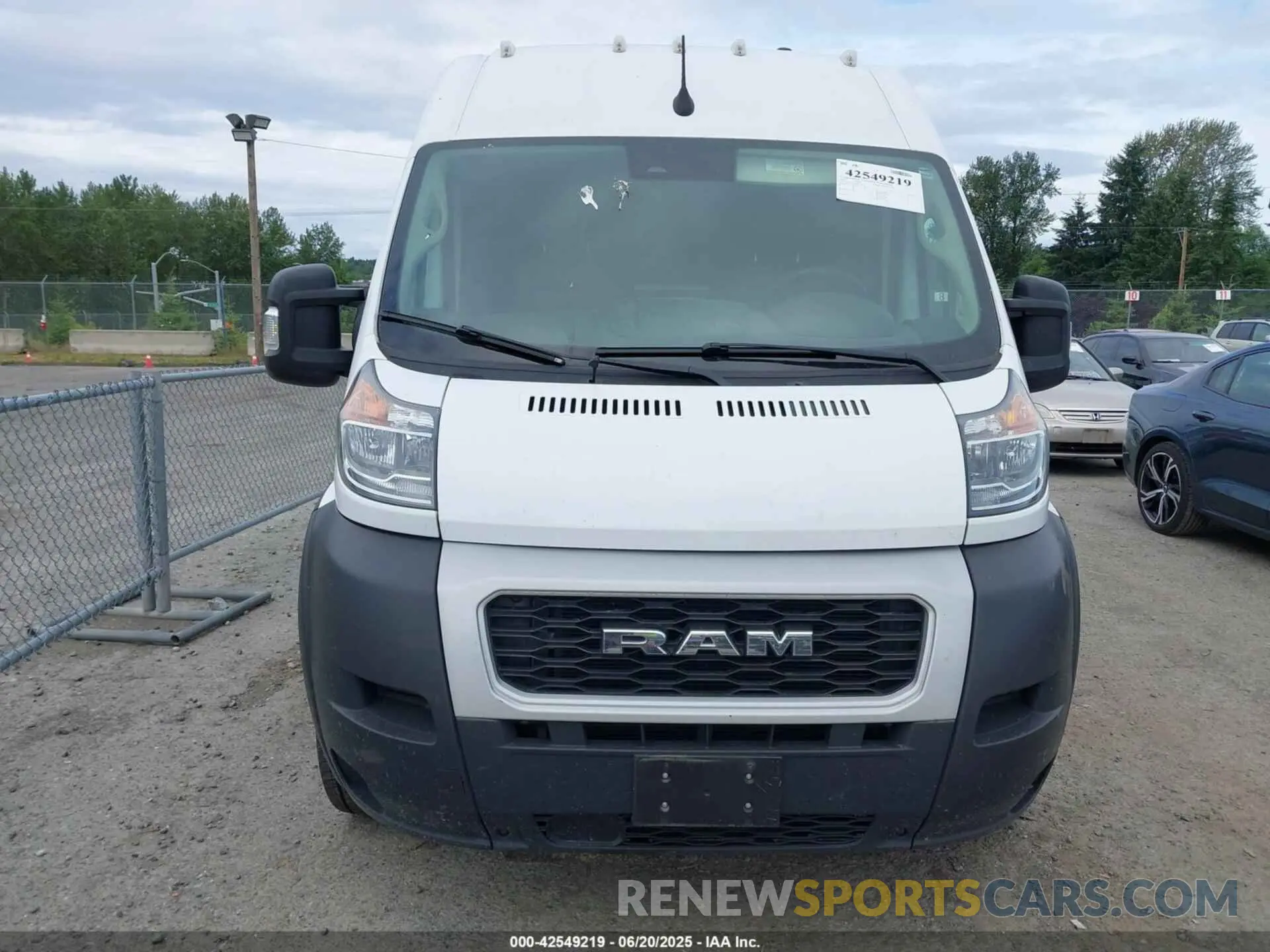 12 Photograph of a damaged car 3C6LRVCG5NE120147 RAM PROMASTER 2500 2022