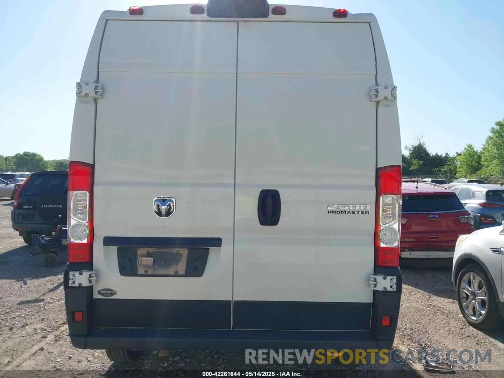 16 Photograph of a damaged car 3C6LRVDG0PE563680 RAM PROMASTER 2500 2023