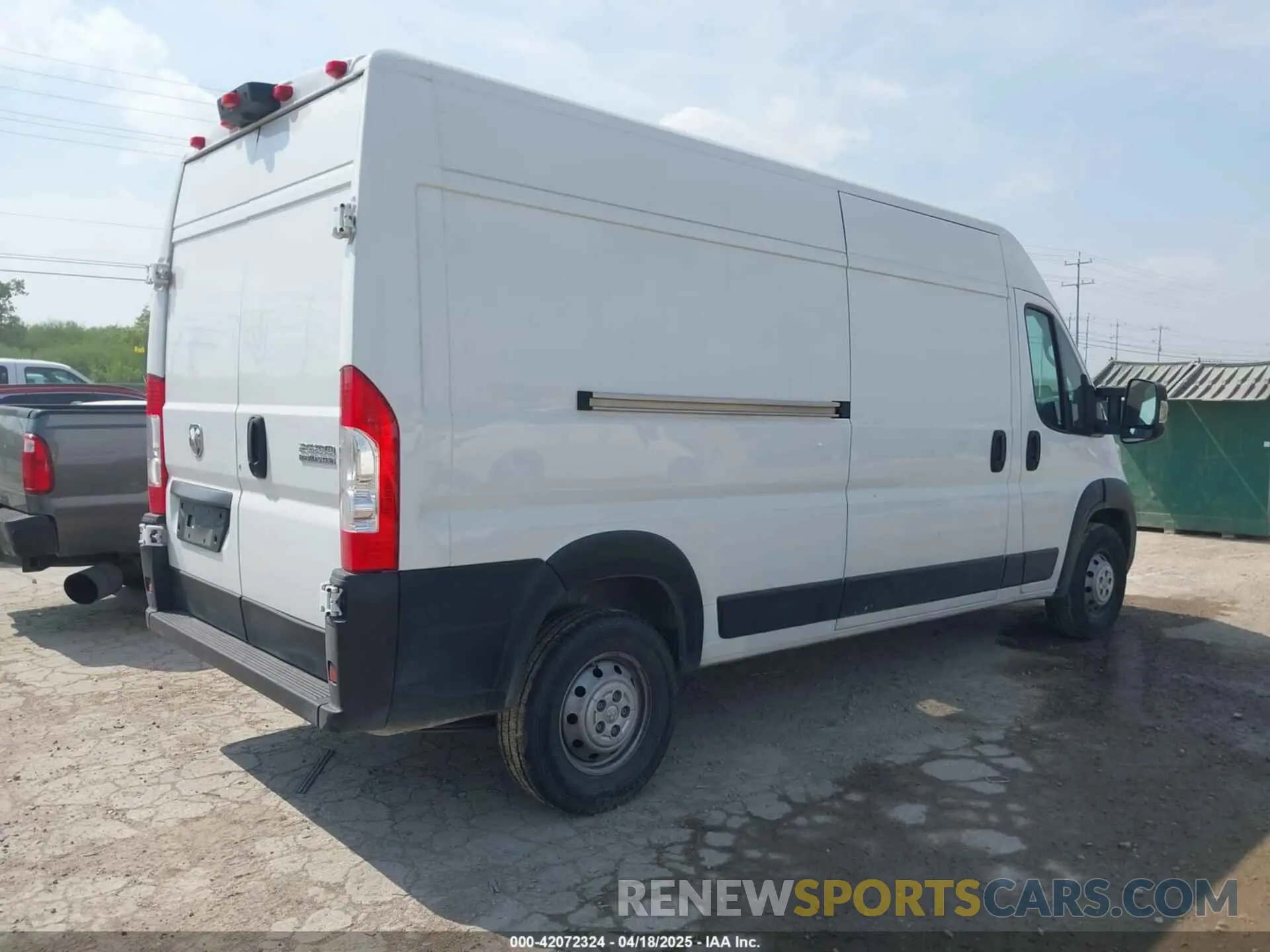 4 Photograph of a damaged car 3C6LRVDG0PE571794 RAM PROMASTER 2500 2023