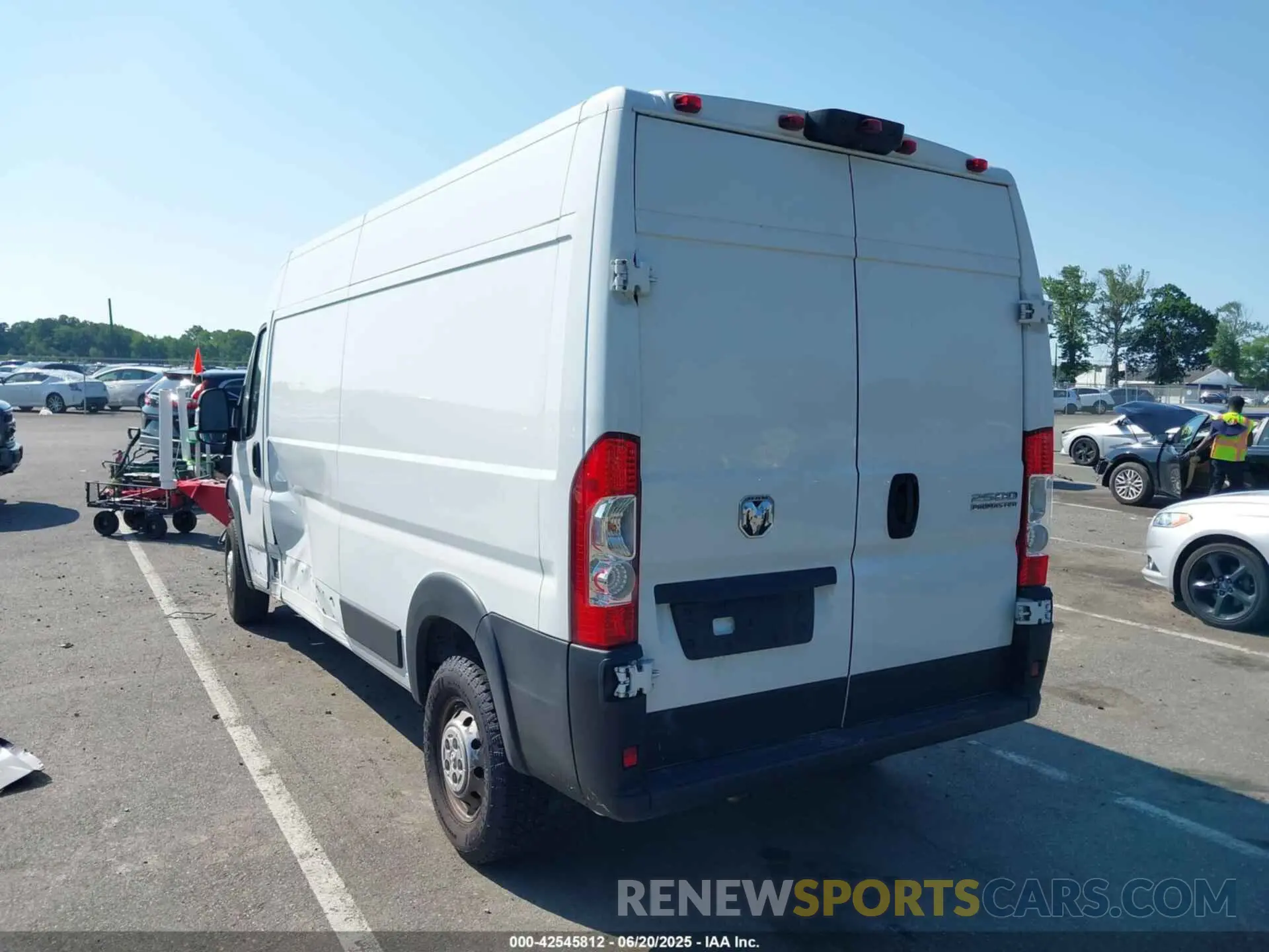 3 Фотография поврежденного автомобиля 3C6LRVDG0PE598705 RAM PROMASTER 2500 2023