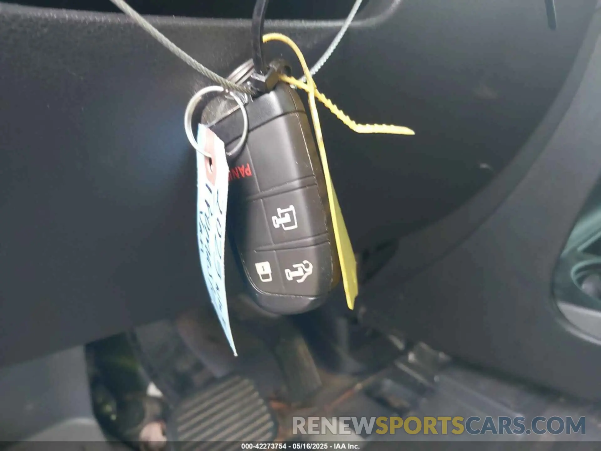 11 Photograph of a damaged car 3C6LRVDG3PE586984 RAM PROMASTER 2500 2023