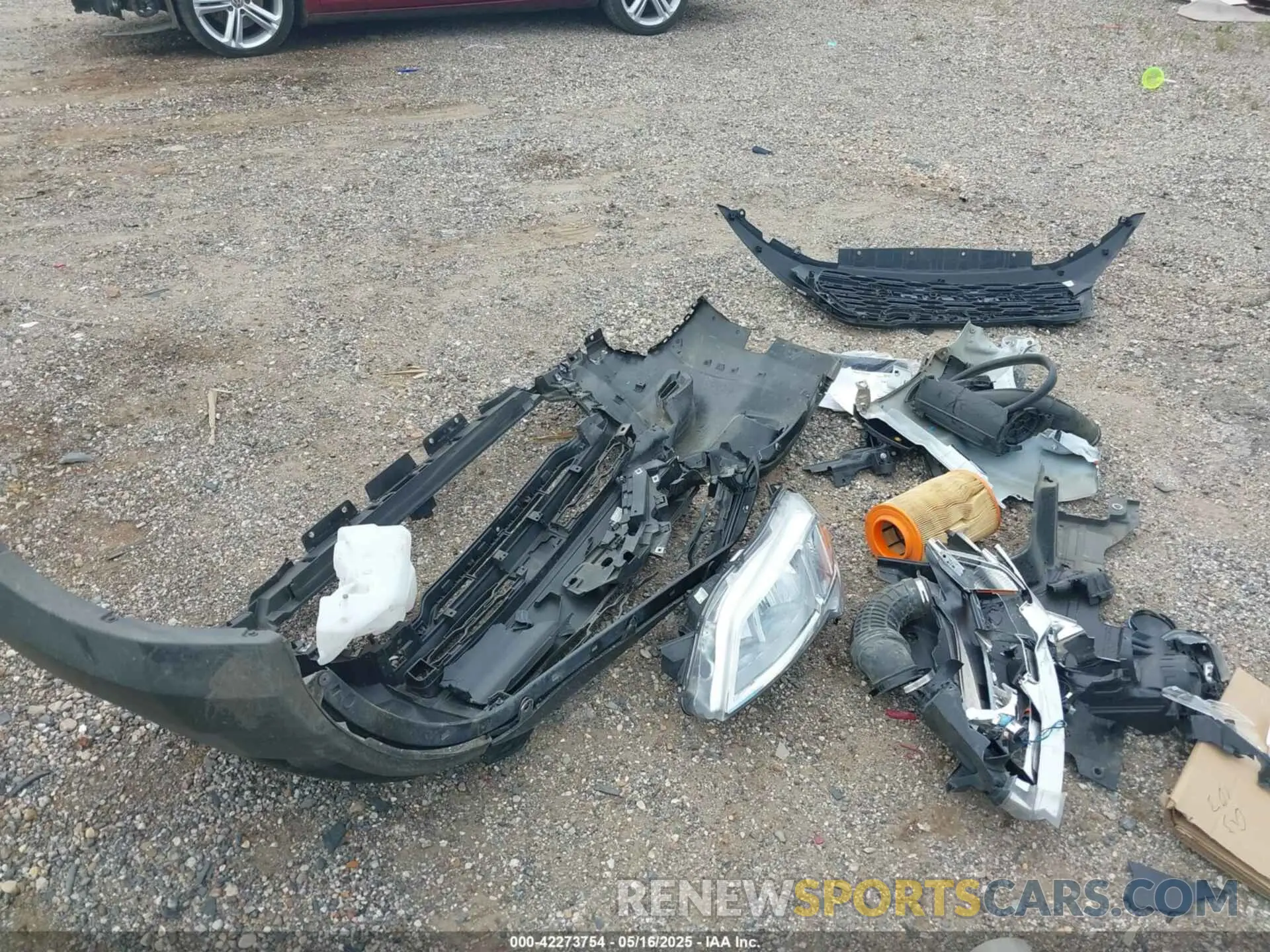12 Photograph of a damaged car 3C6LRVDG3PE586984 RAM PROMASTER 2500 2023