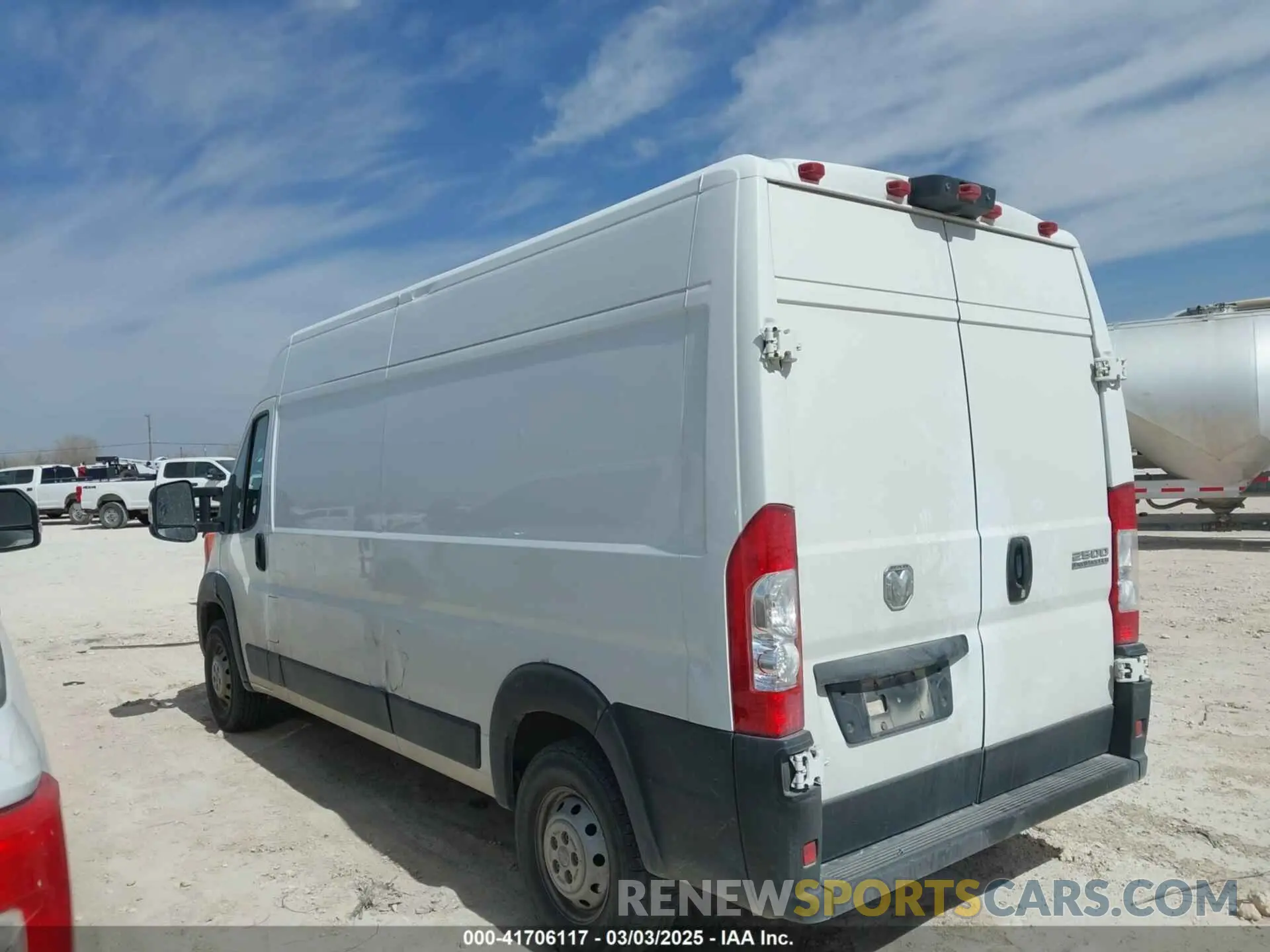 14 Photograph of a damaged car 3C6LRVDG5PE535356 RAM PROMASTER 2500 2023