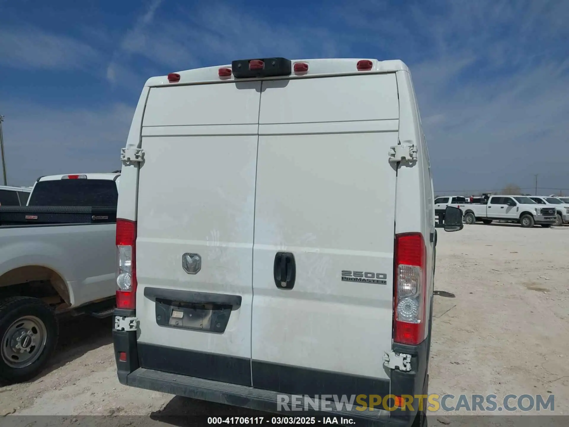 16 Photograph of a damaged car 3C6LRVDG5PE535356 RAM PROMASTER 2500 2023