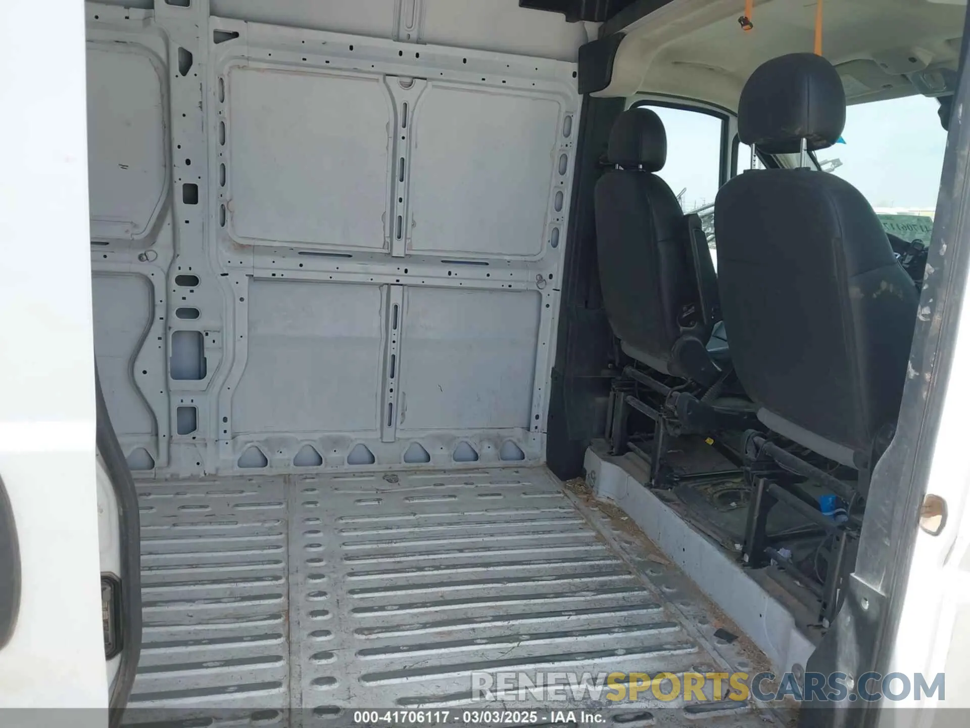8 Photograph of a damaged car 3C6LRVDG5PE535356 RAM PROMASTER 2500 2023