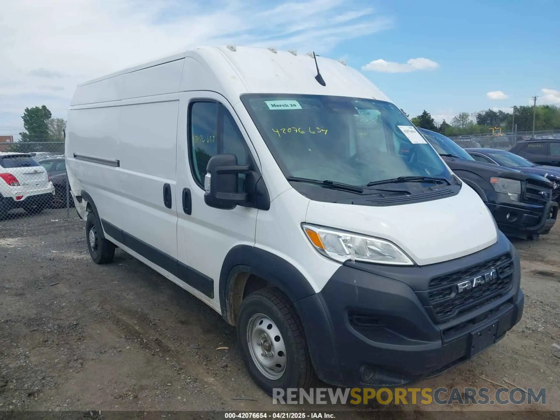 1 Photograph of a damaged car 3C6LRVDG5PE572066 RAM PROMASTER 2500 2023