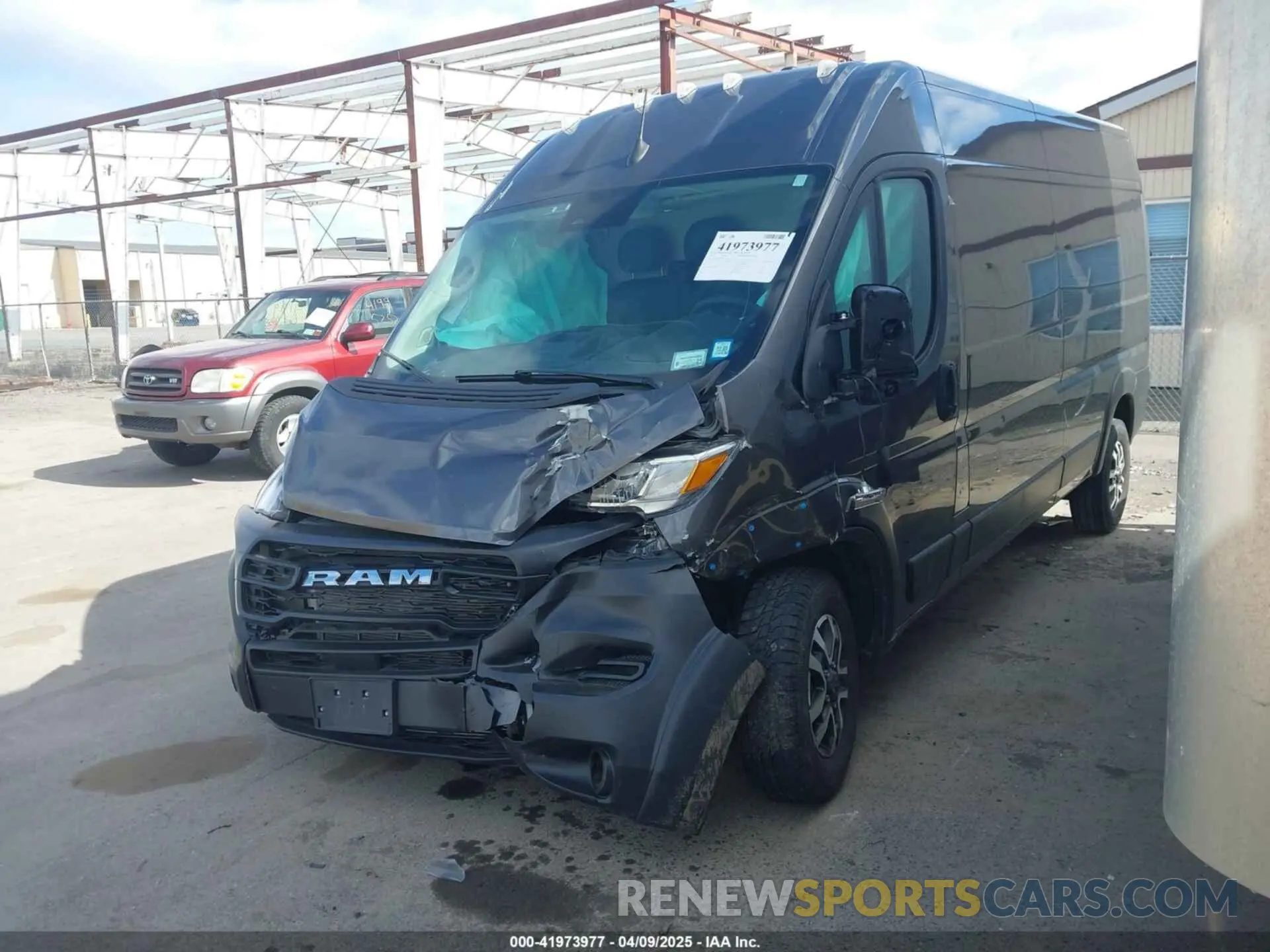 2 Photograph of a damaged car 3C6LRVDG7PE547718 RAM PROMASTER 2500 2023