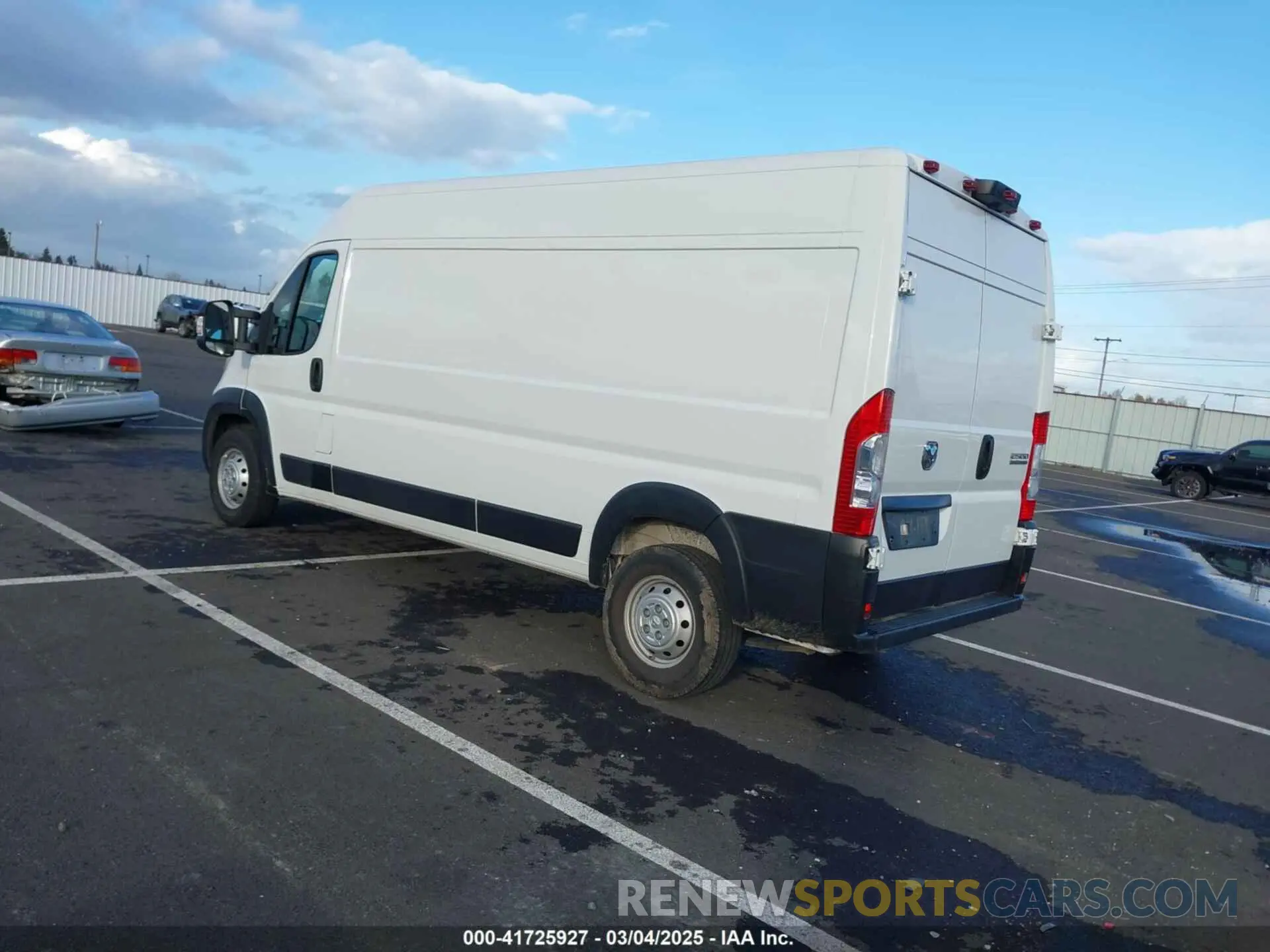 3 Фотография поврежденного автомобиля 3C6LRVDG7PE577768 RAM PROMASTER 2500 2023