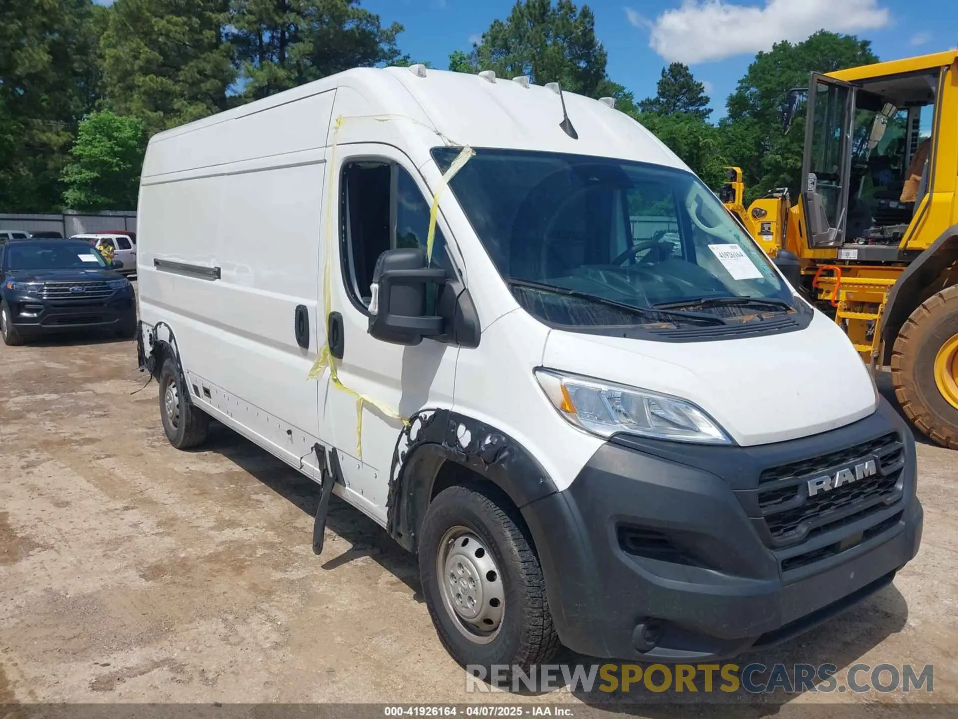 1 Photograph of a damaged car 3C6LRVDG8PE552913 RAM PROMASTER 2500 2023