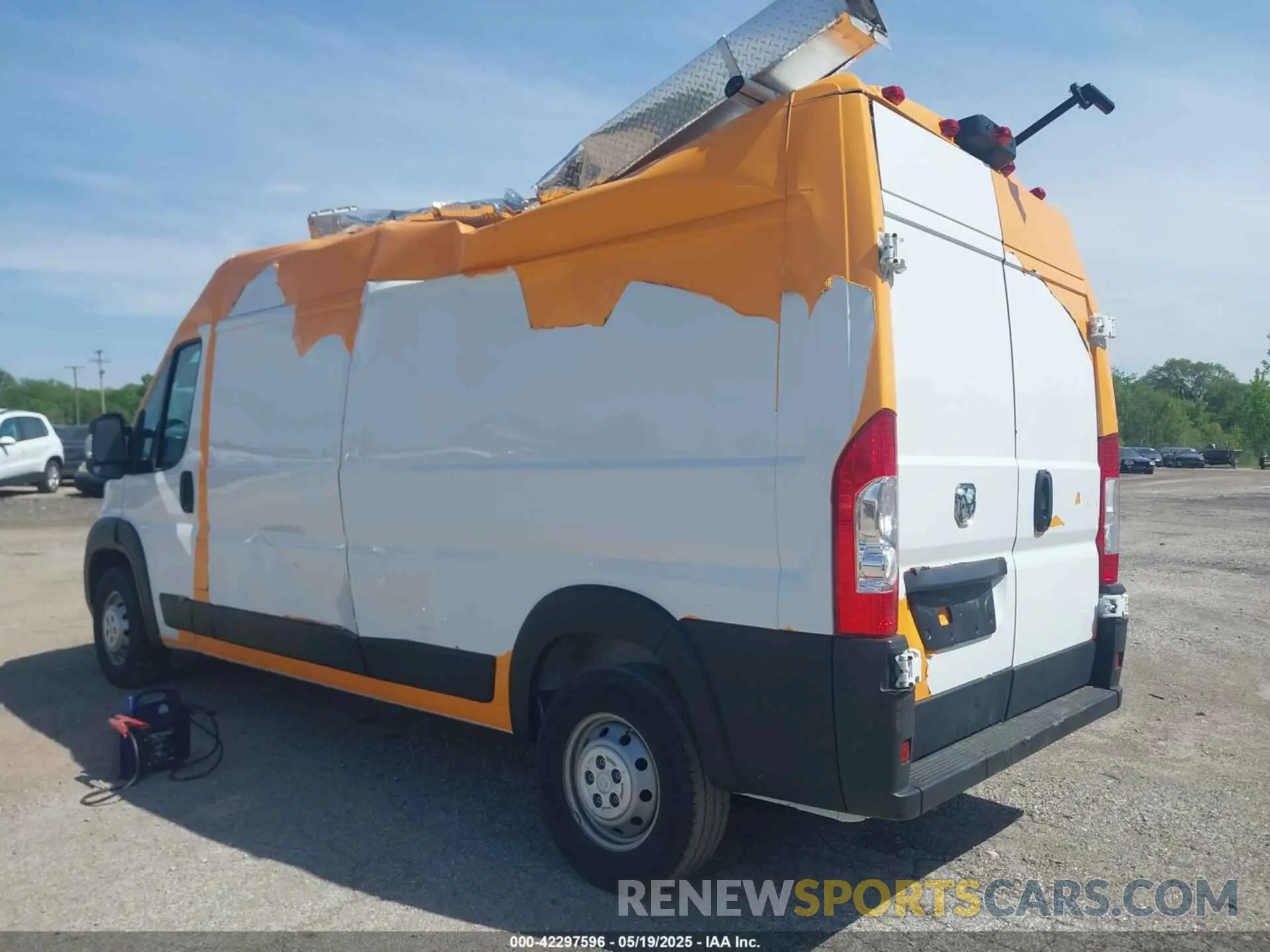 3 Фотография поврежденного автомобиля 3C6LRVDG8PE598712 RAM PROMASTER 2500 2023