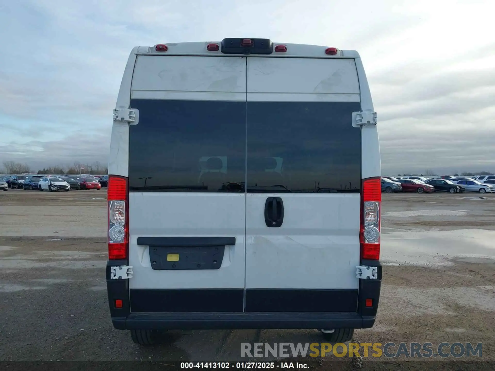 16 Photograph of a damaged car 3C6LRVDG9PE513330 RAM PROMASTER 2500 2023