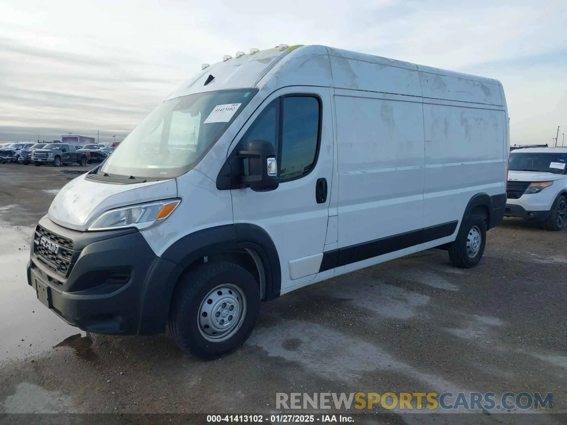 2 Photograph of a damaged car 3C6LRVDG9PE513330 RAM PROMASTER 2500 2023
