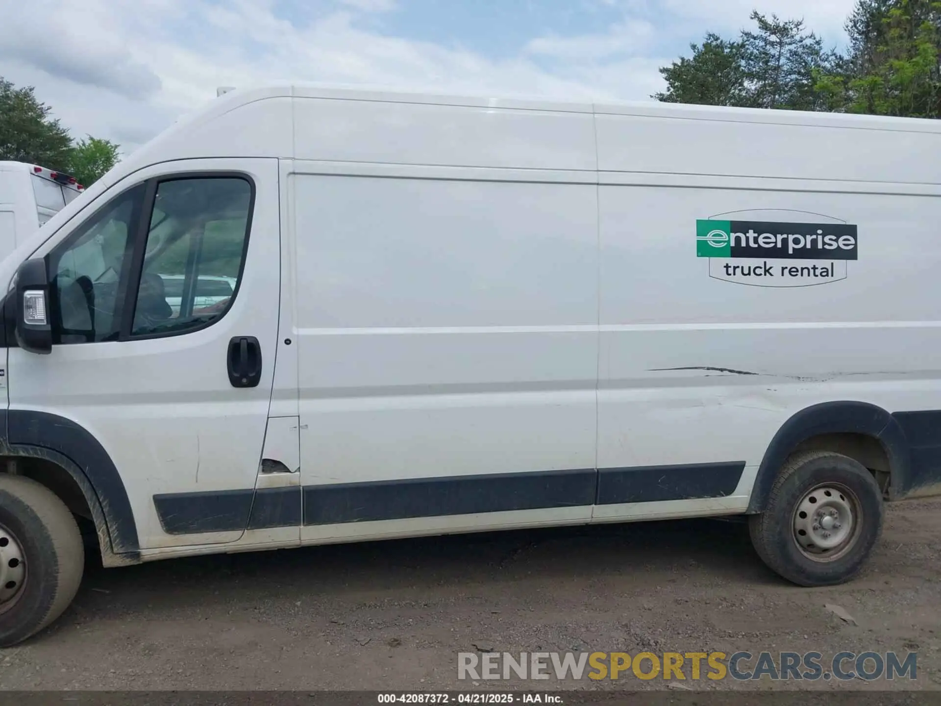 13 Photograph of a damaged car 3C6LRVDG9PE596287 RAM PROMASTER 2500 2023