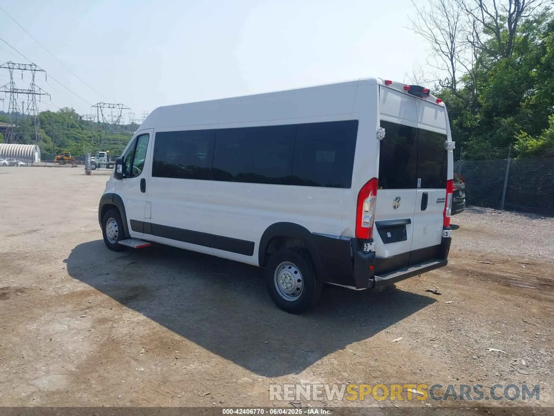 3 Фотография поврежденного автомобиля 3C6LRVPG6PE551478 RAM PROMASTER 2500 2023