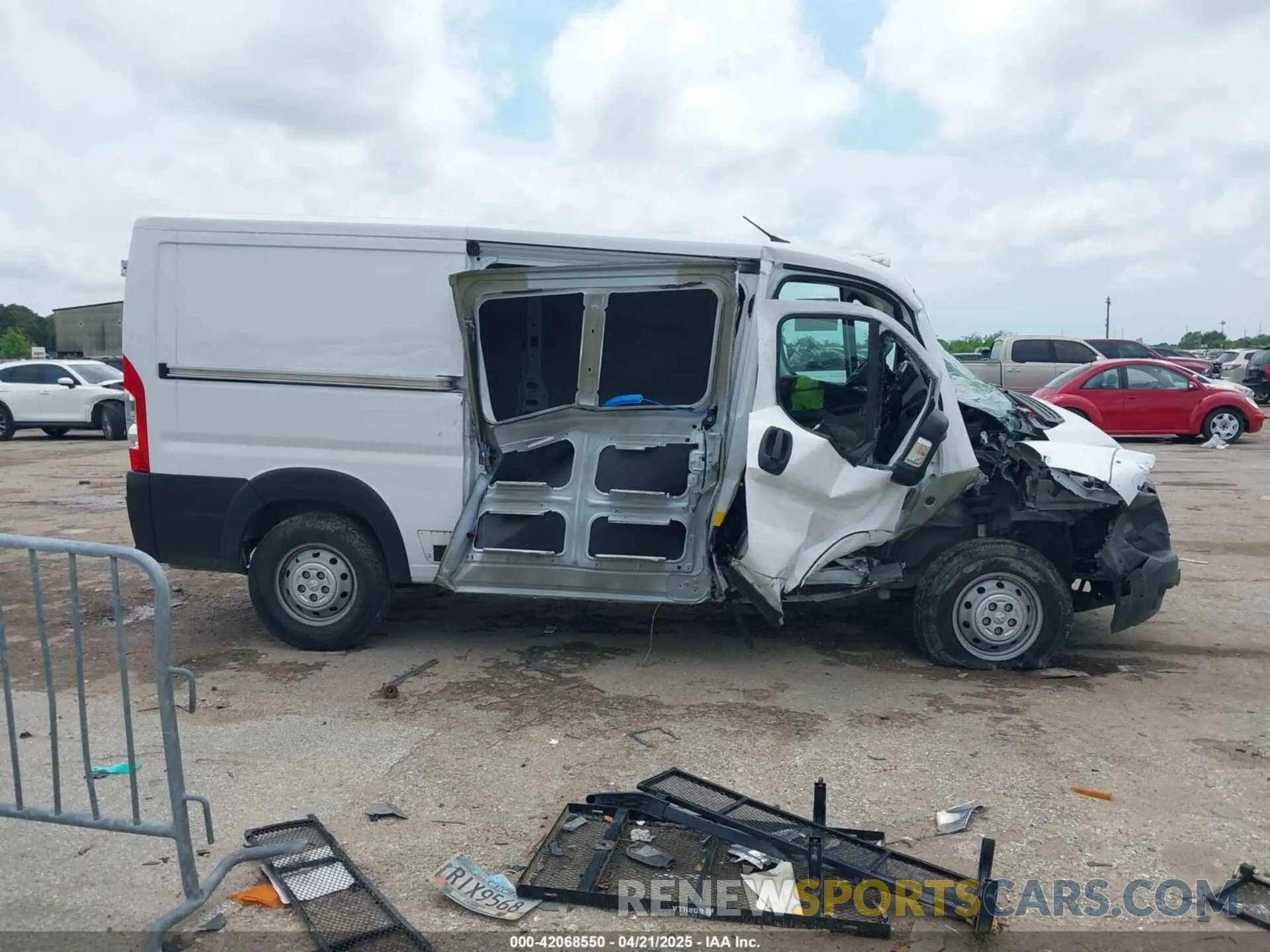 12 Photograph of a damaged car 3C6LRVVG7PE552934 RAM PROMASTER 2500 2023