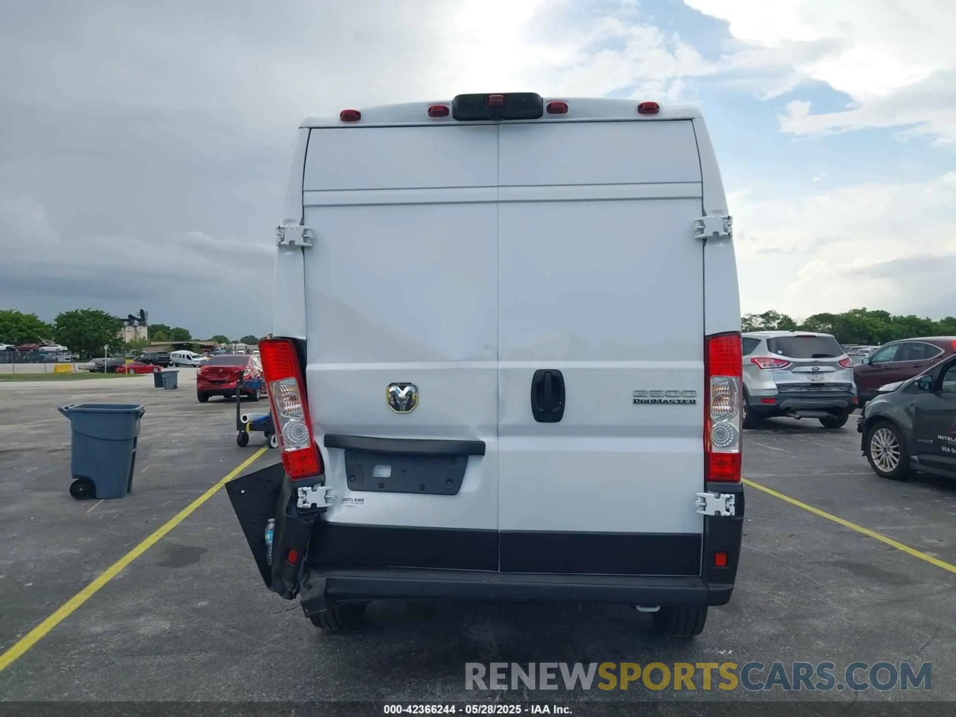 16 Фотография поврежденного автомобиля 3C6LRVCG7RE116462 RAM PROMASTER 2500 2024