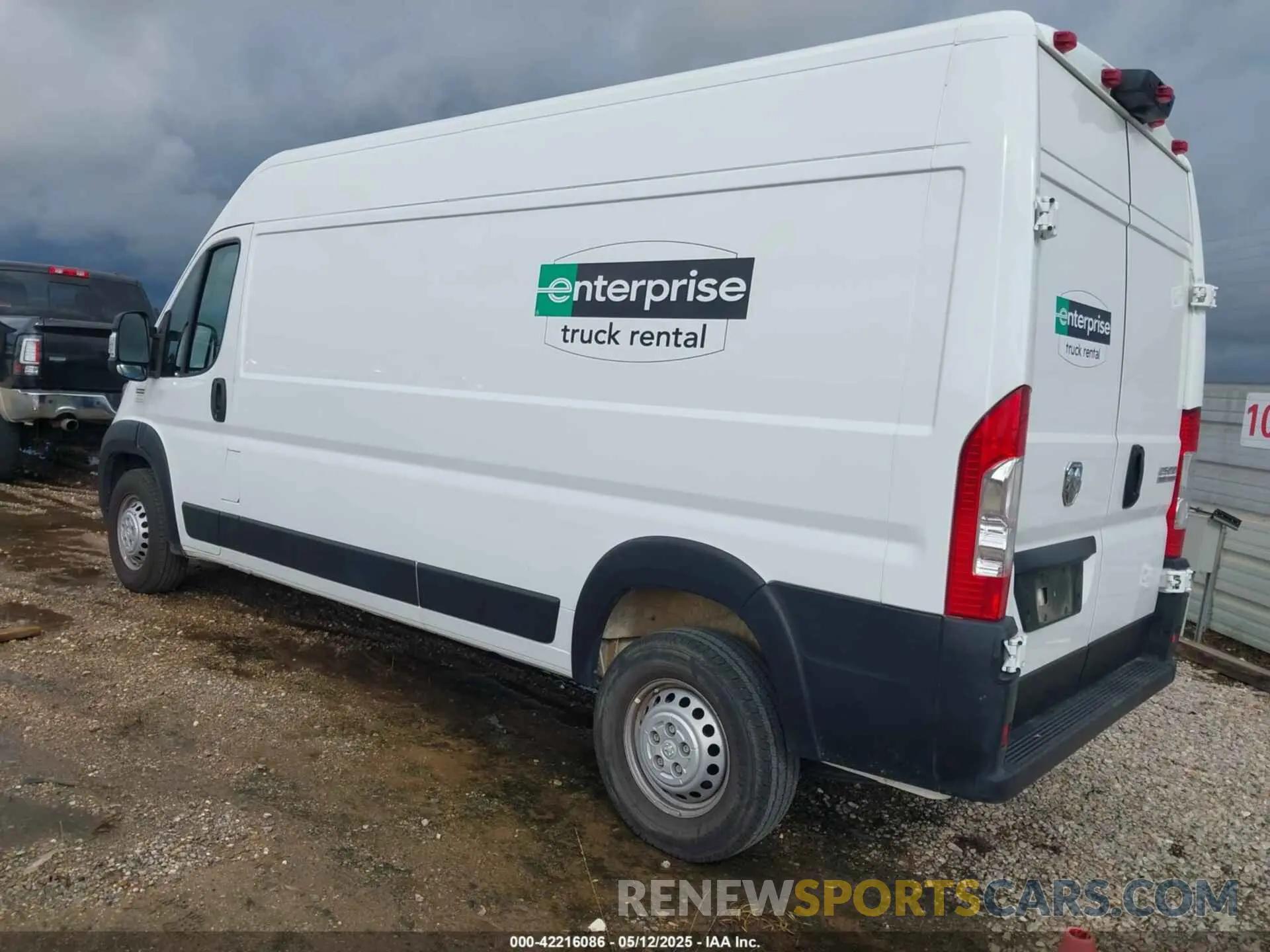 3 Фотография поврежденного автомобиля 3C6LRVDG0RE132209 RAM PROMASTER 2500 2024