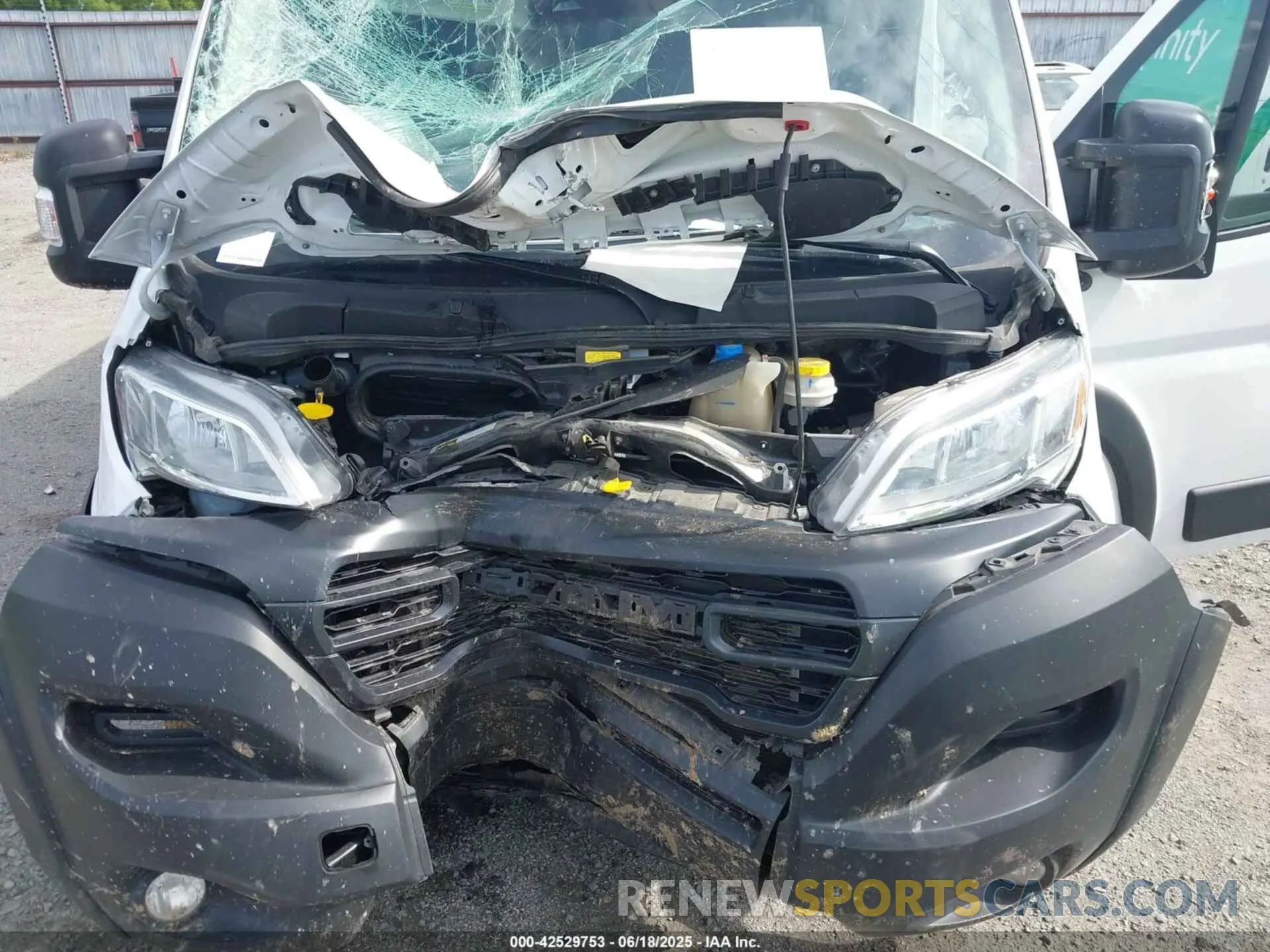 10 Photograph of a damaged car 3C6LRVDG3RE138215 RAM PROMASTER 2500 2024
