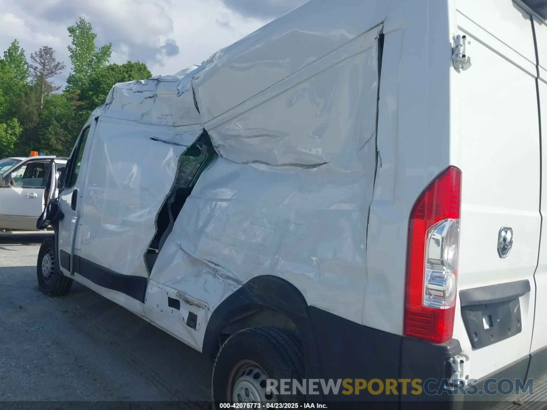 13 Photograph of a damaged car 3C6LRVDG7RE107128 RAM PROMASTER 2500 2024