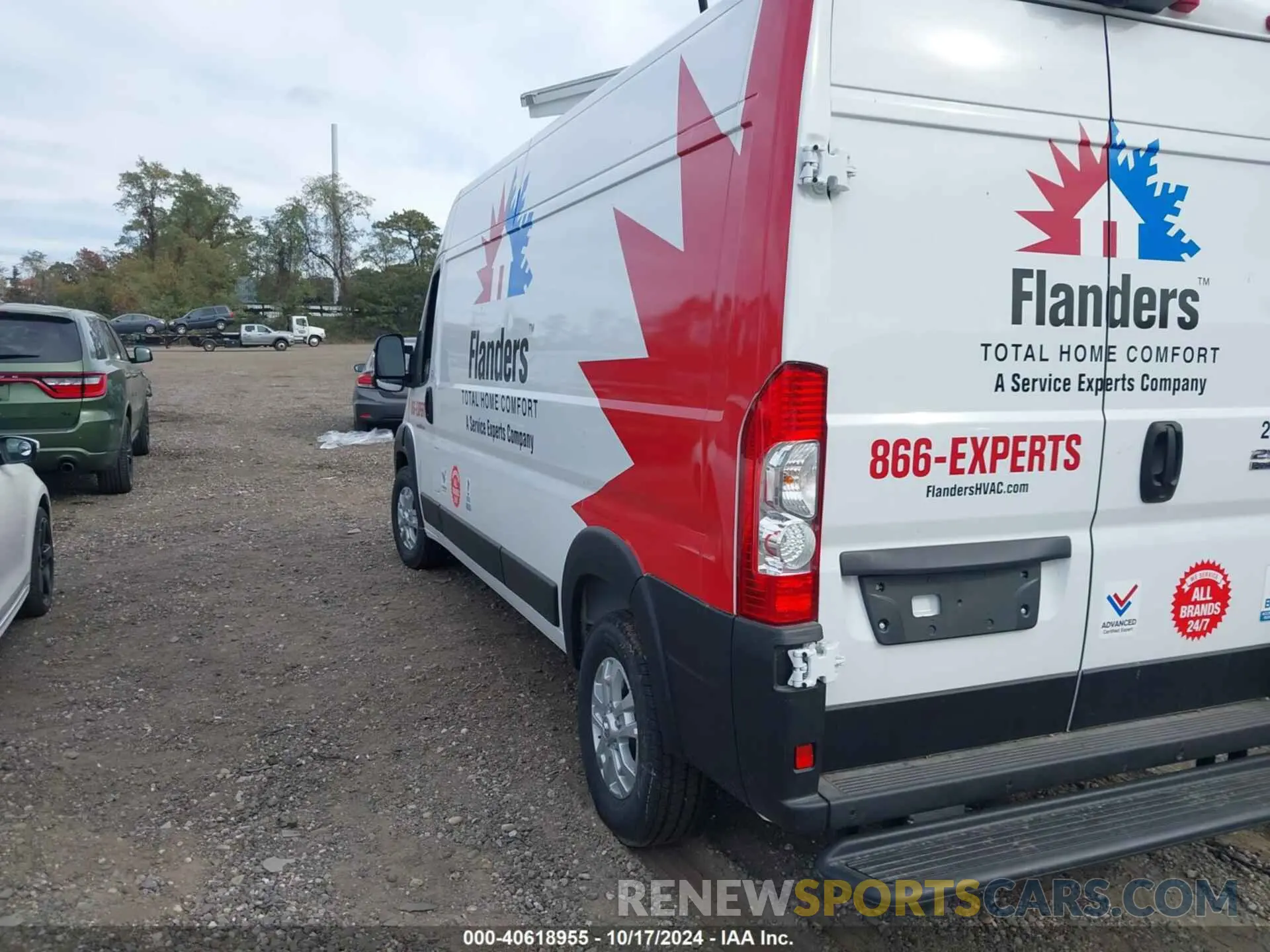 3 Photograph of a damaged car 3C6LRVDG8RE125556 RAM PROMASTER 2500 2024