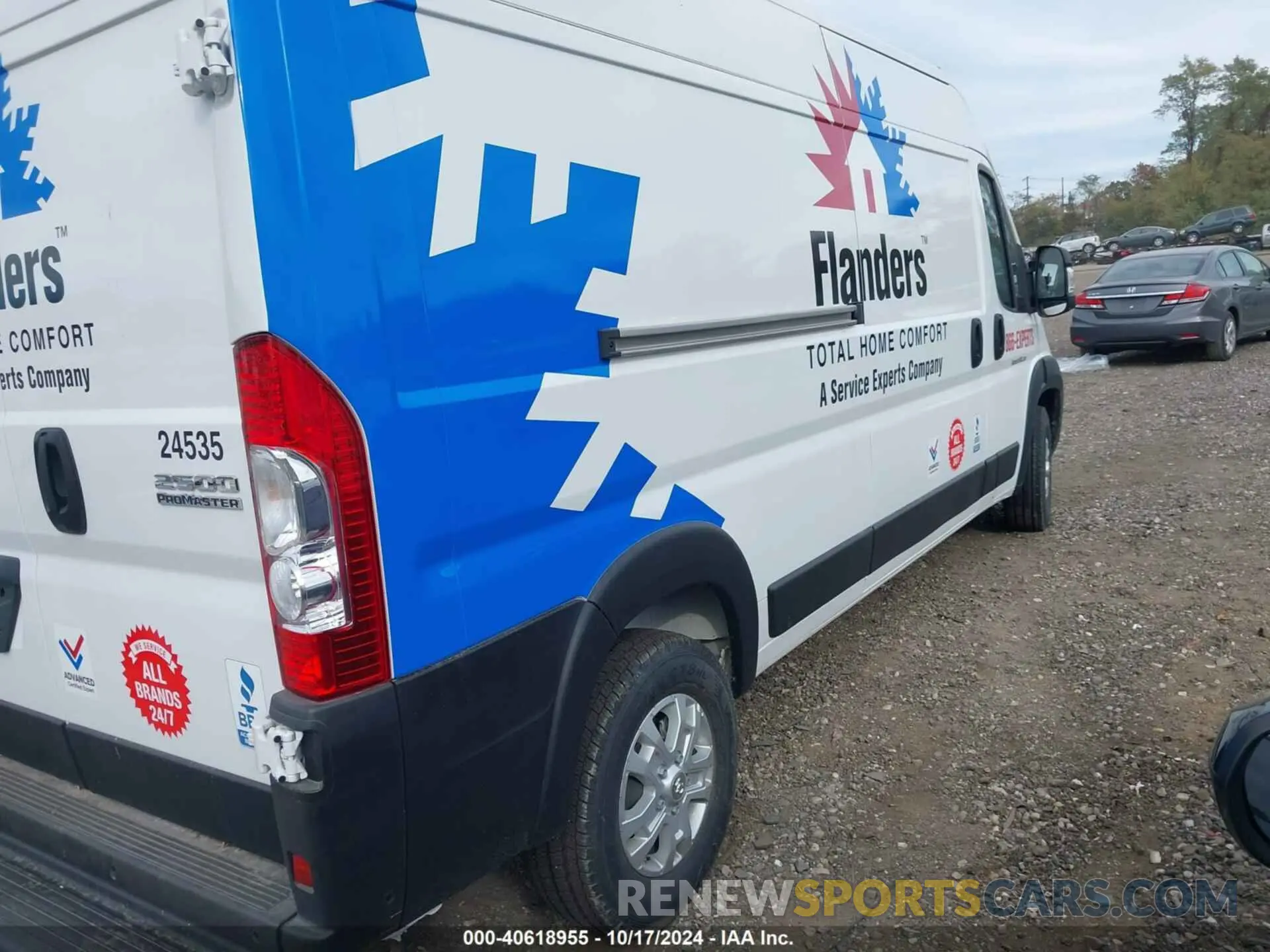 4 Photograph of a damaged car 3C6LRVDG8RE125556 RAM PROMASTER 2500 2024