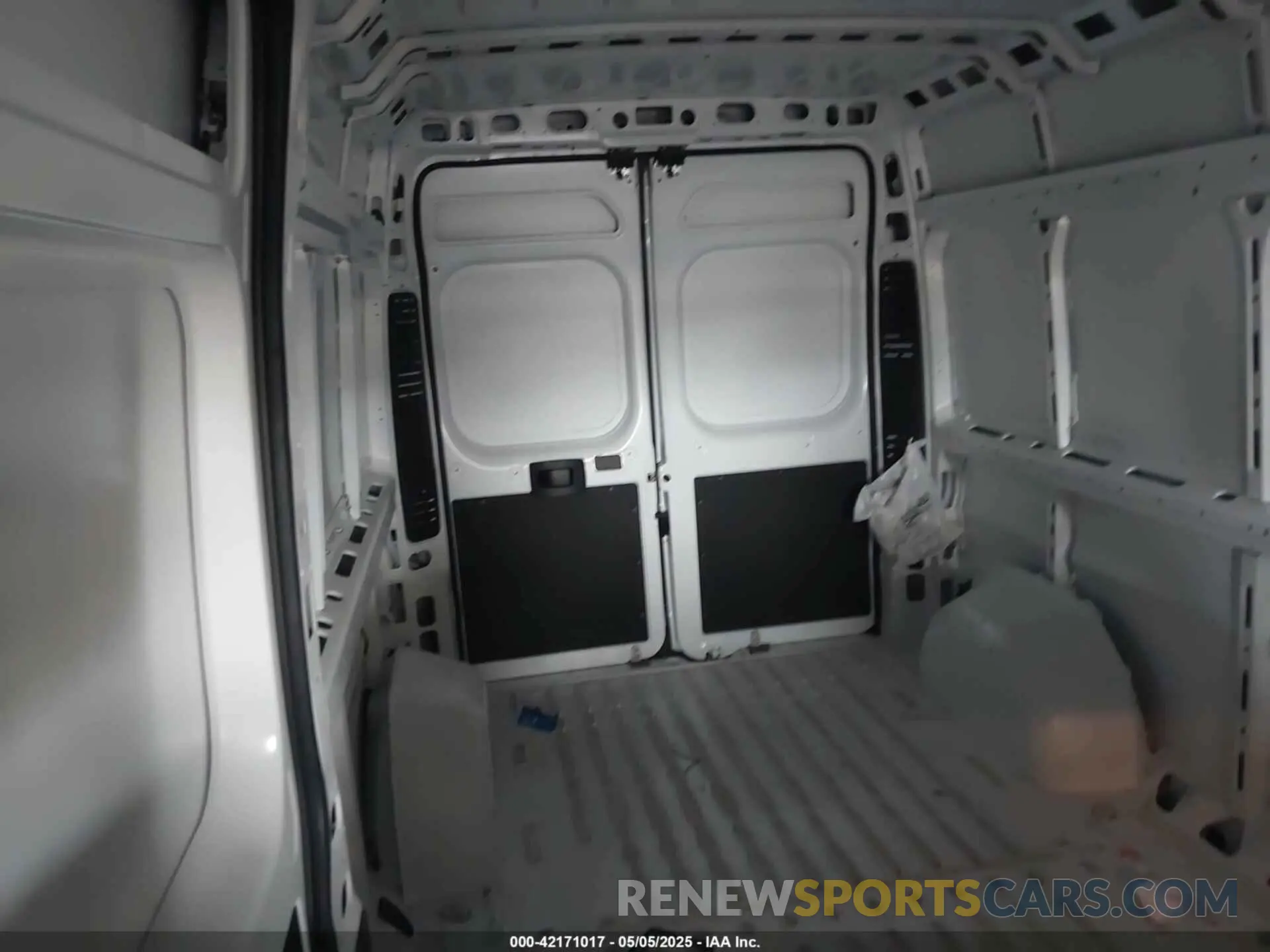 8 Фотография поврежденного автомобиля 3C6LRVDG9RE143418 RAM PROMASTER 2500 2024