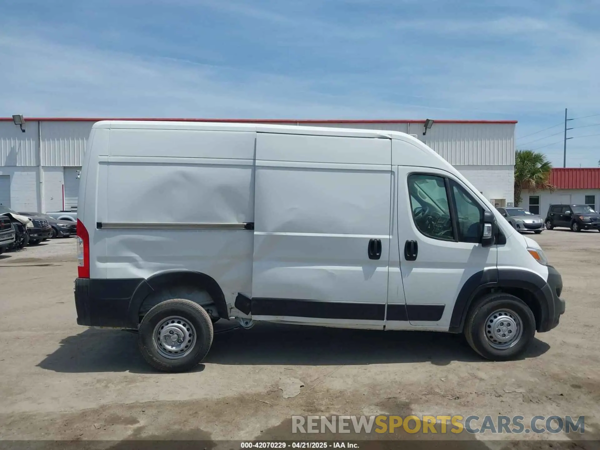 14 Фотография поврежденного автомобиля 3C6LRVCG2SE513485 RAM PROMASTER 2500 2025