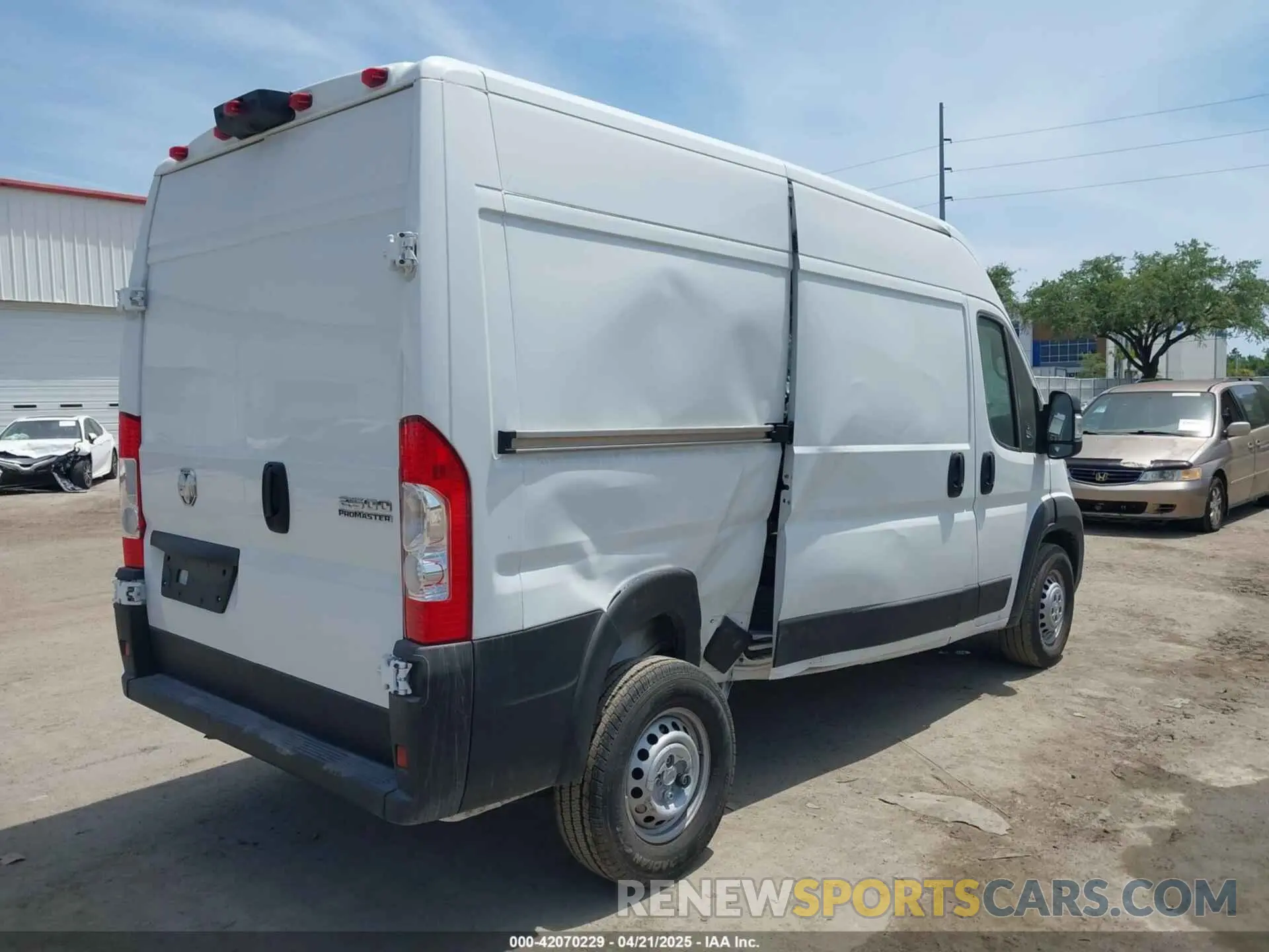 4 Фотография поврежденного автомобиля 3C6LRVCG2SE513485 RAM PROMASTER 2500 2025