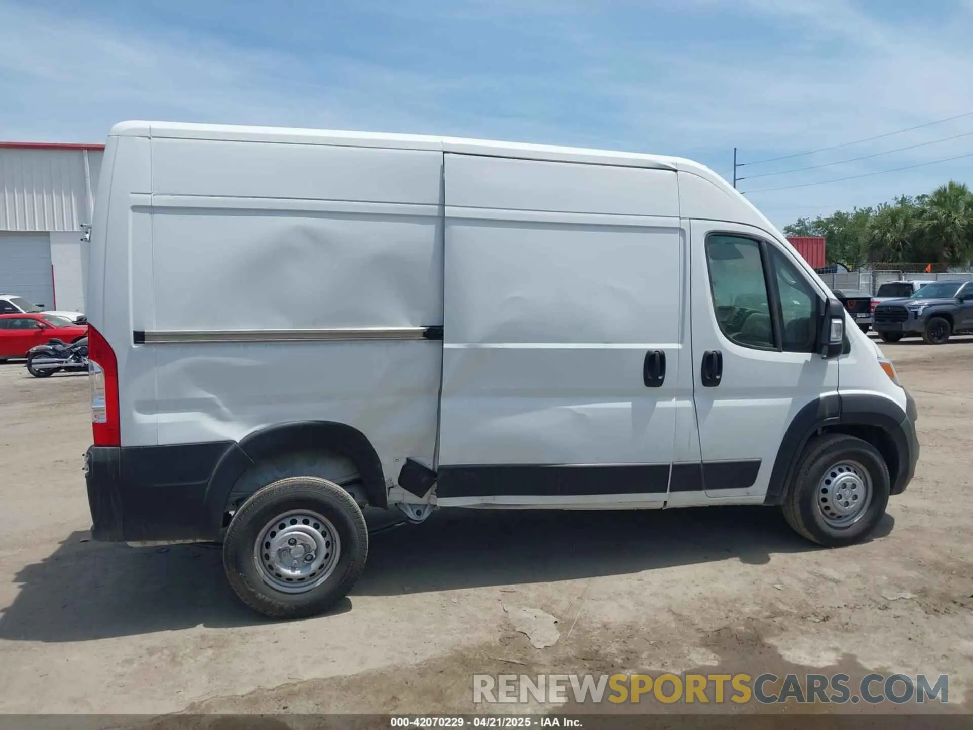 6 Фотография поврежденного автомобиля 3C6LRVCG2SE513485 RAM PROMASTER 2500 2025