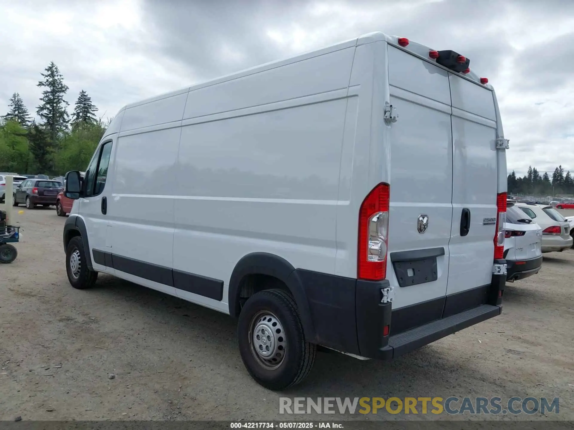 3 Photograph of a damaged car 3C6LRVDG5SE519375 RAM PROMASTER 2500 2025