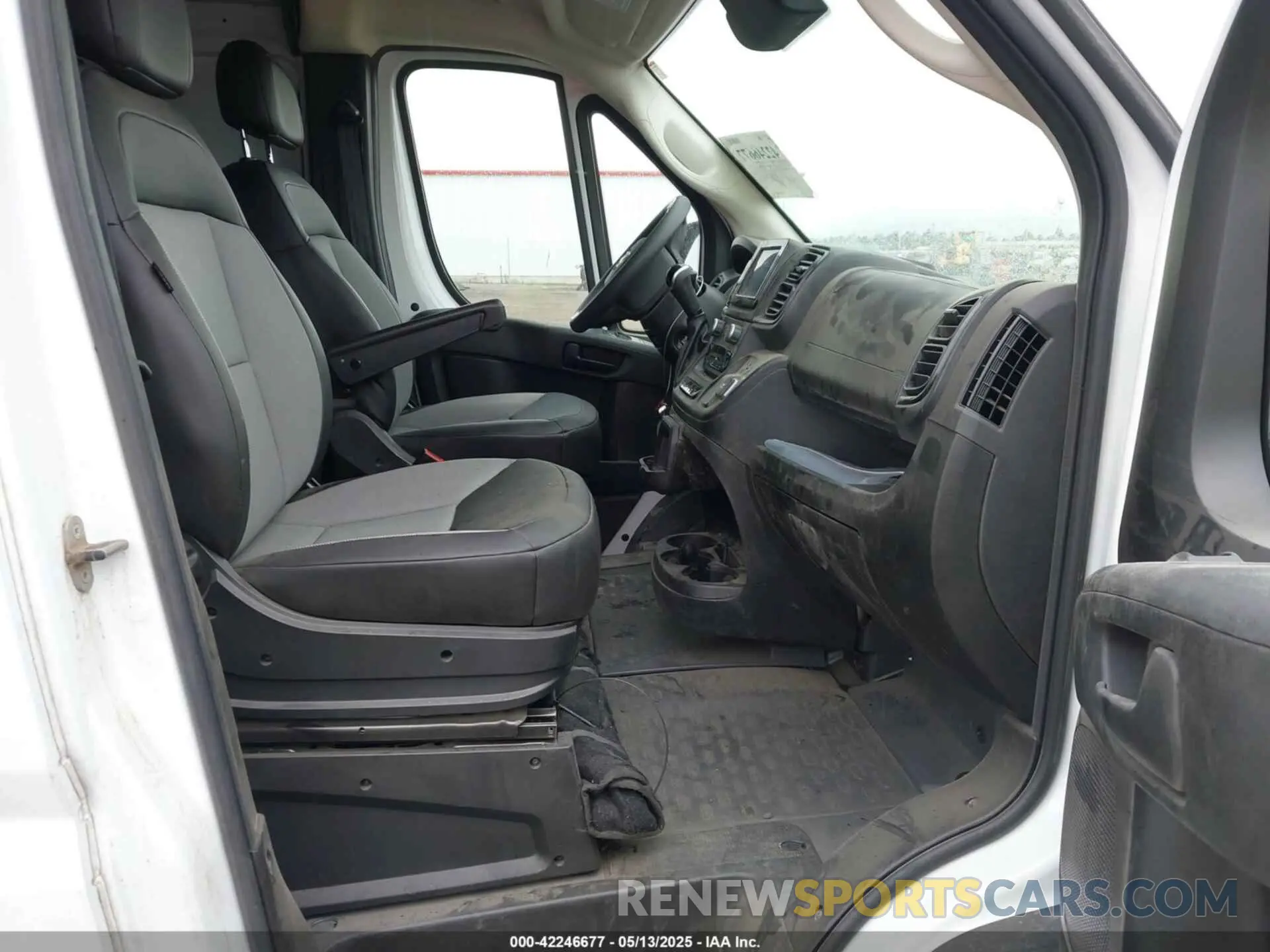 5 Фотография поврежденного автомобиля 3C6LRVDG9SE506516 RAM PROMASTER 2500 2025