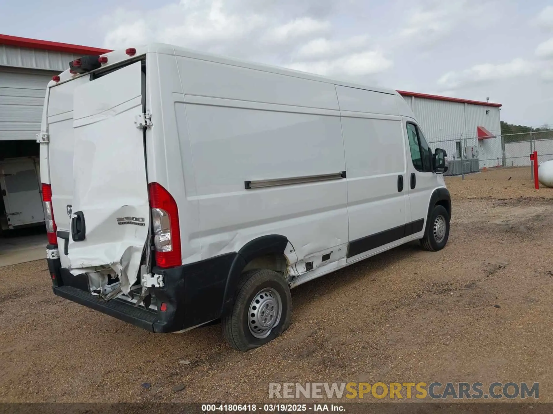 4 Photograph of a damaged car 3C6LRVDGXSE507545 RAM PROMASTER 2500 2025