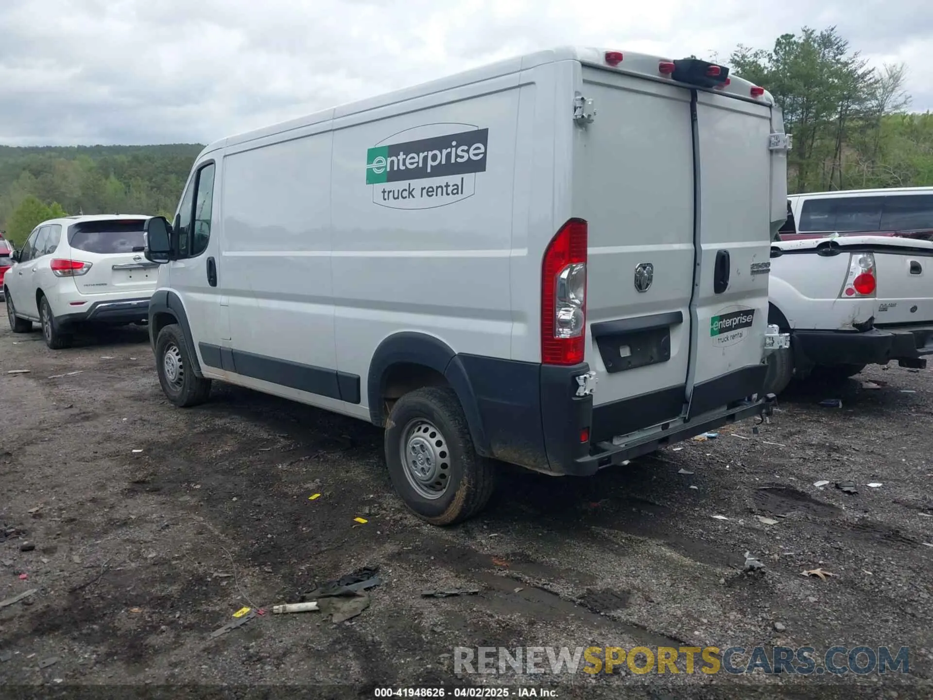 3 Photograph of a damaged car 3C6LRVVG2SE513404 RAM PROMASTER 2500 2025