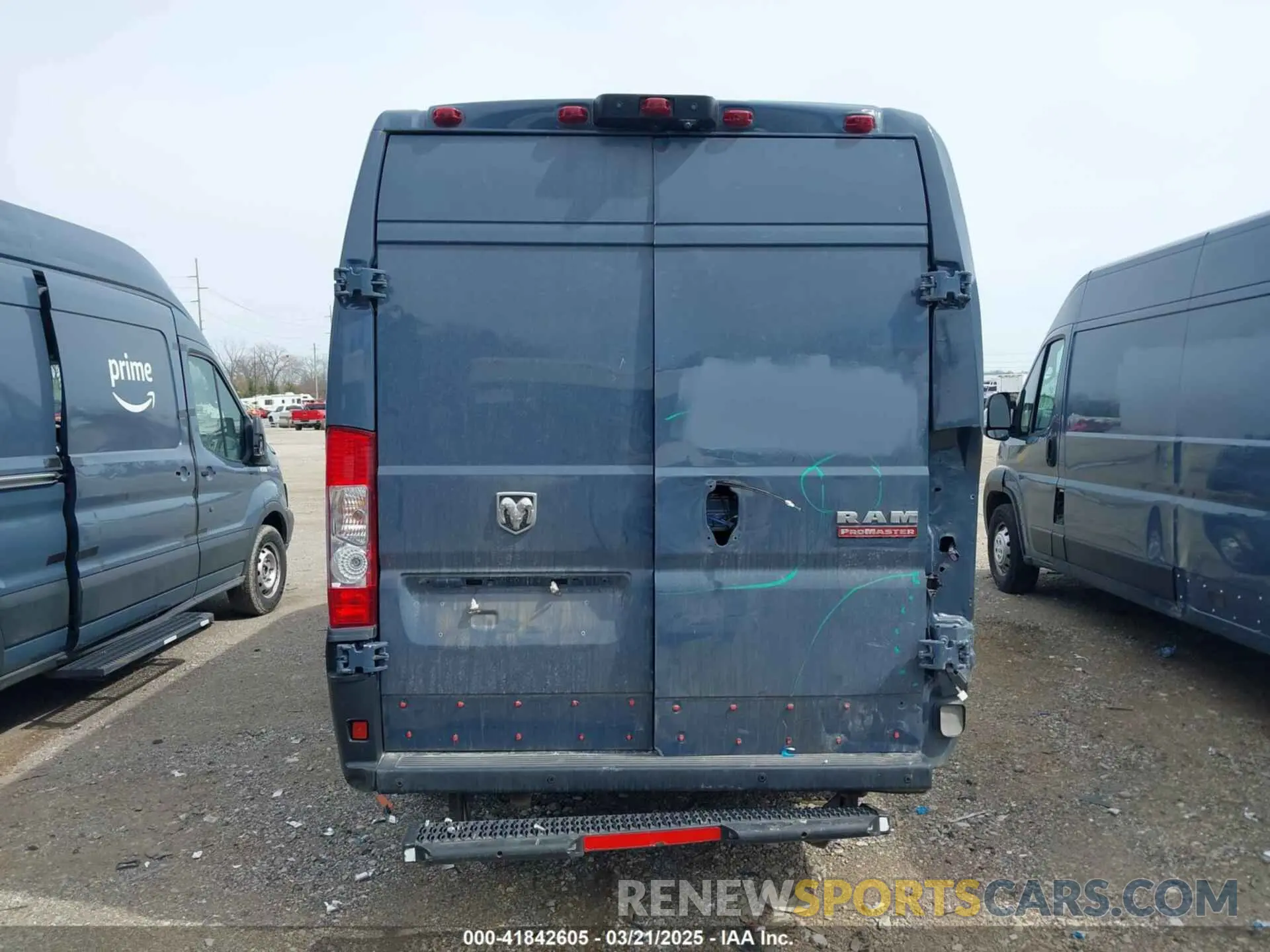 16 Photograph of a damaged car 3C6URVJG4KE545250 RAM PROMASTER 3500 2019