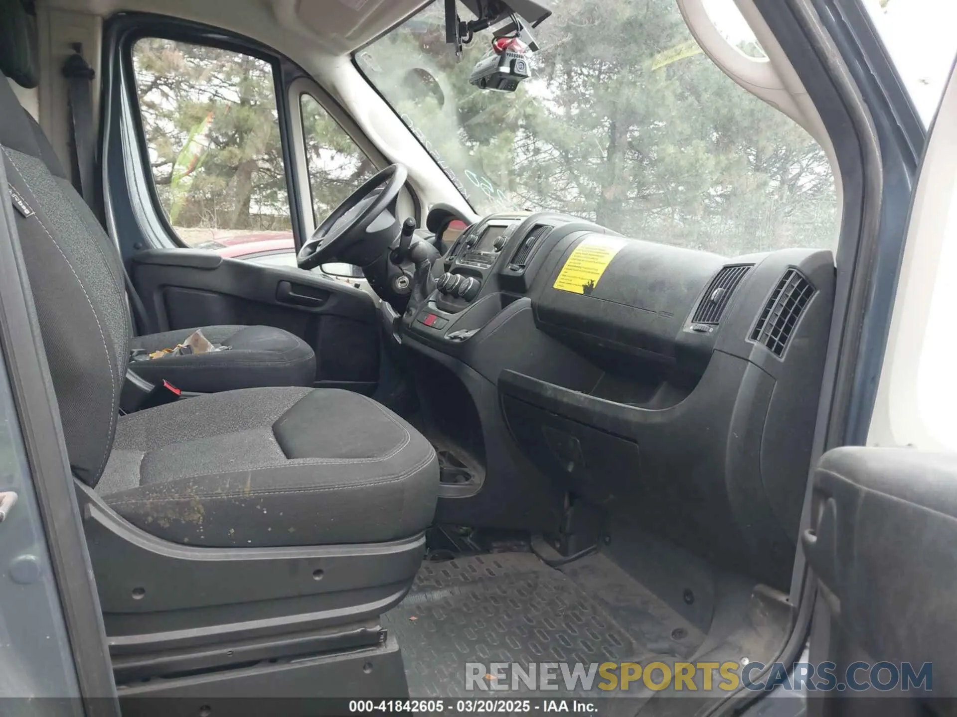 5 Photograph of a damaged car 3C6URVJG4KE545250 RAM PROMASTER 3500 2019