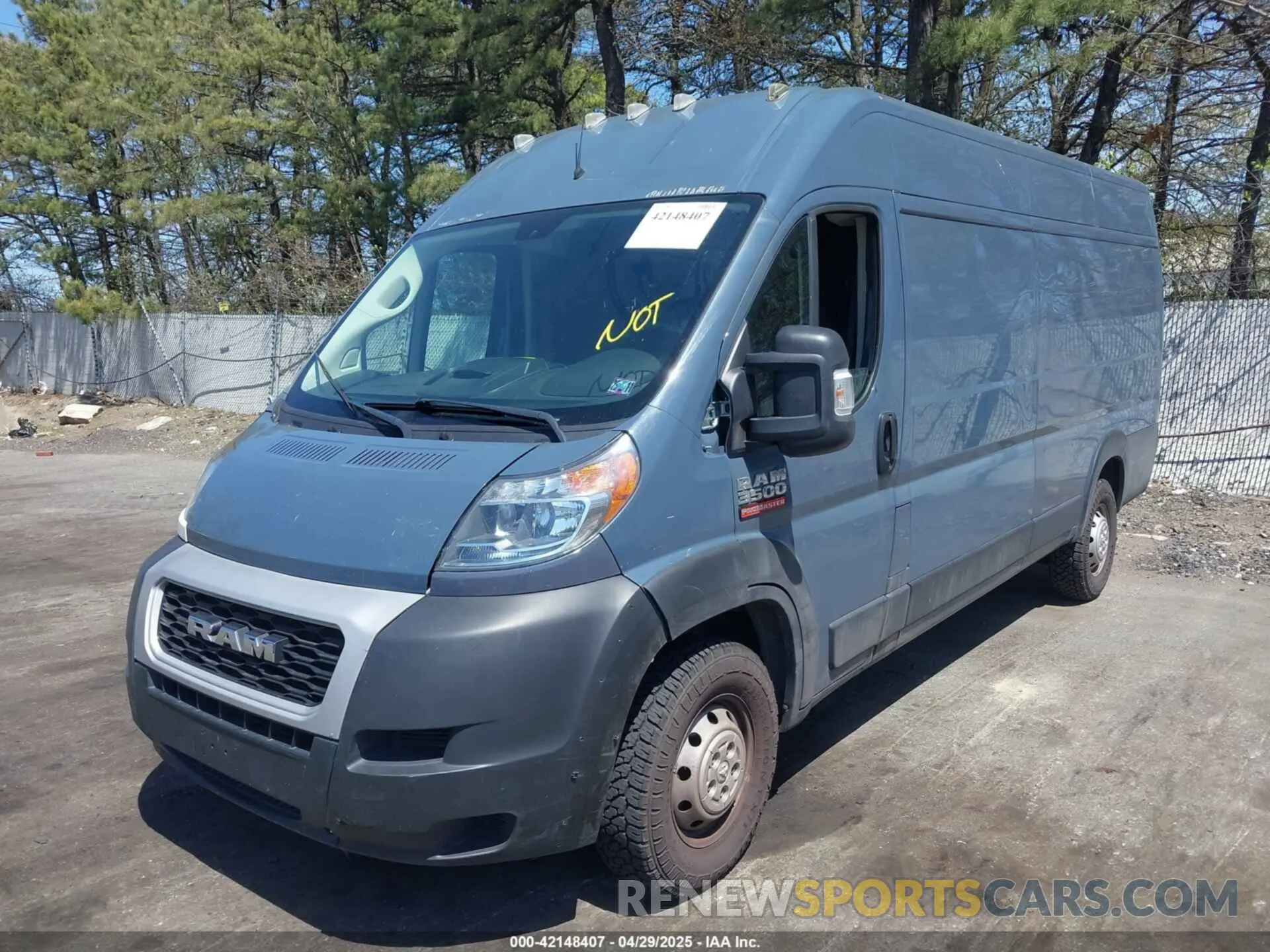 2 Photograph of a damaged car 3C6URVJG5KE554541 RAM PROMASTER 3500 2019